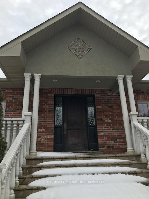 Photo of Unit upper level, 383206 20 Side Road