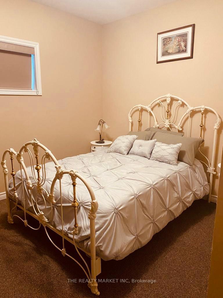 Photo 7 of Unit upper level, 383206 20 Side Road, Amaranth, Rural Amaranth — HOMEH