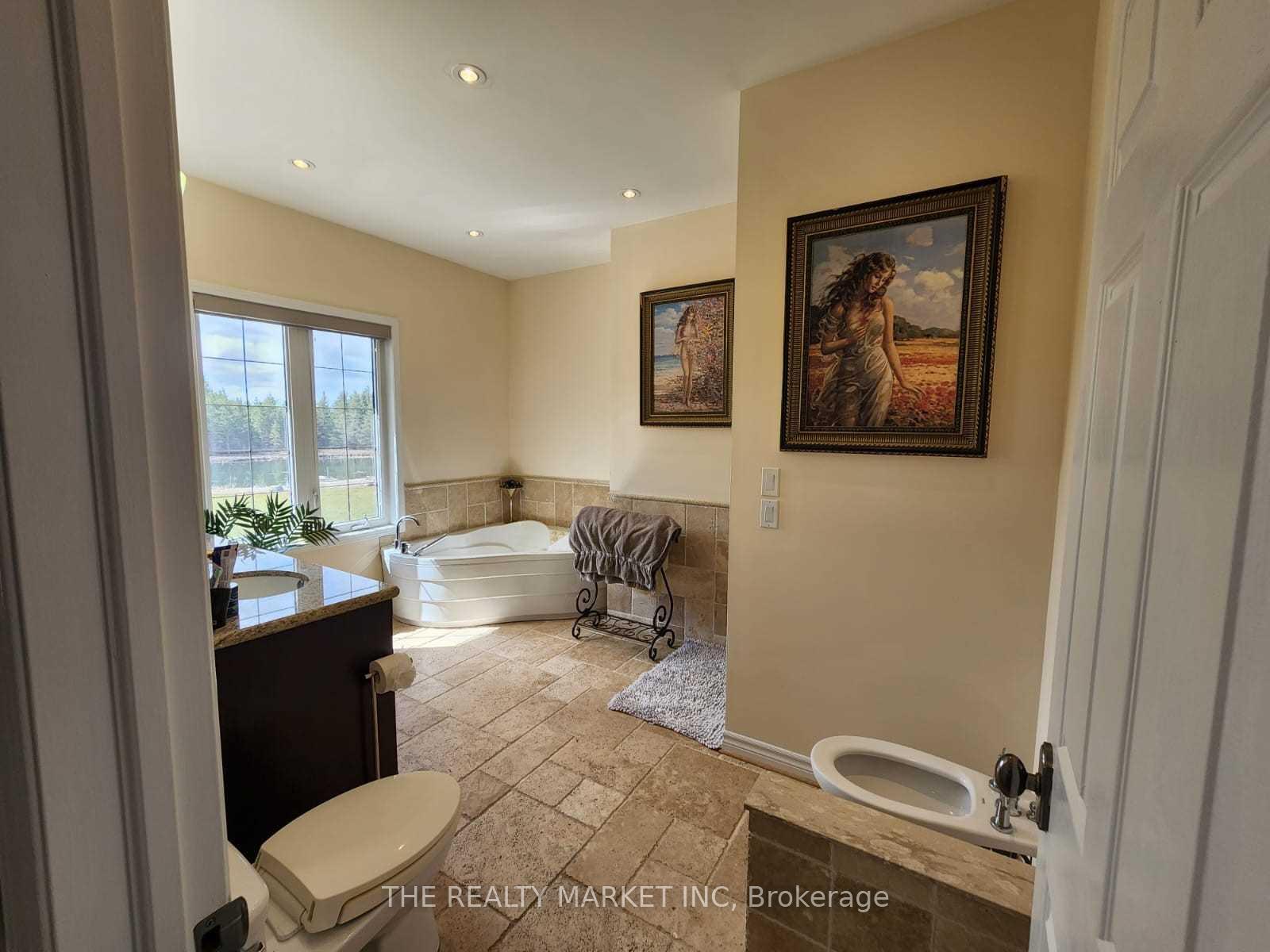 Photo 20 of Unit upper level, 383206 20 Side Road, Amaranth, Rural Amaranth — HOMEH