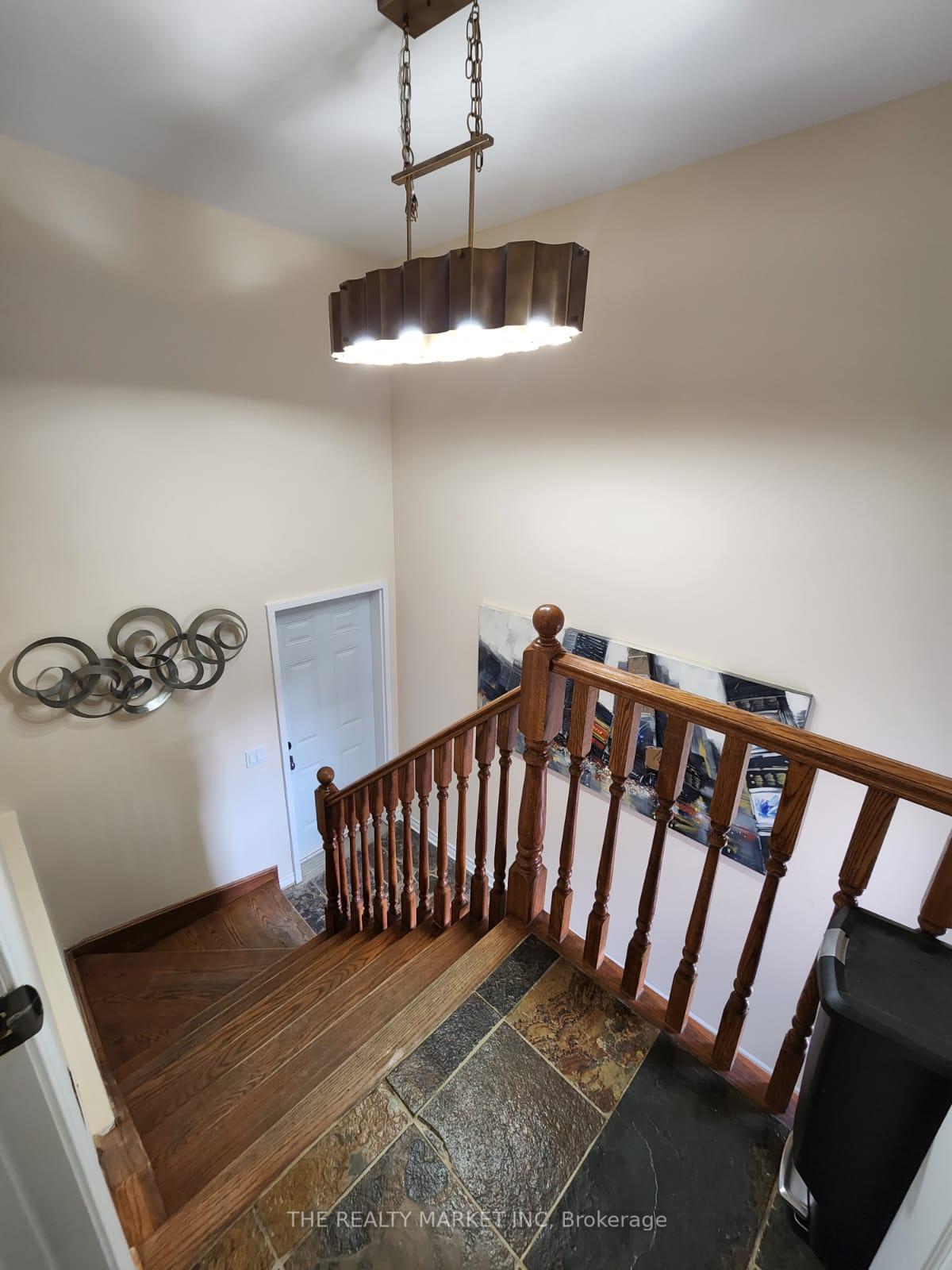 Photo 21 of Unit upper level, 383206 20 Side Road, Amaranth, Rural Amaranth — HOMEH