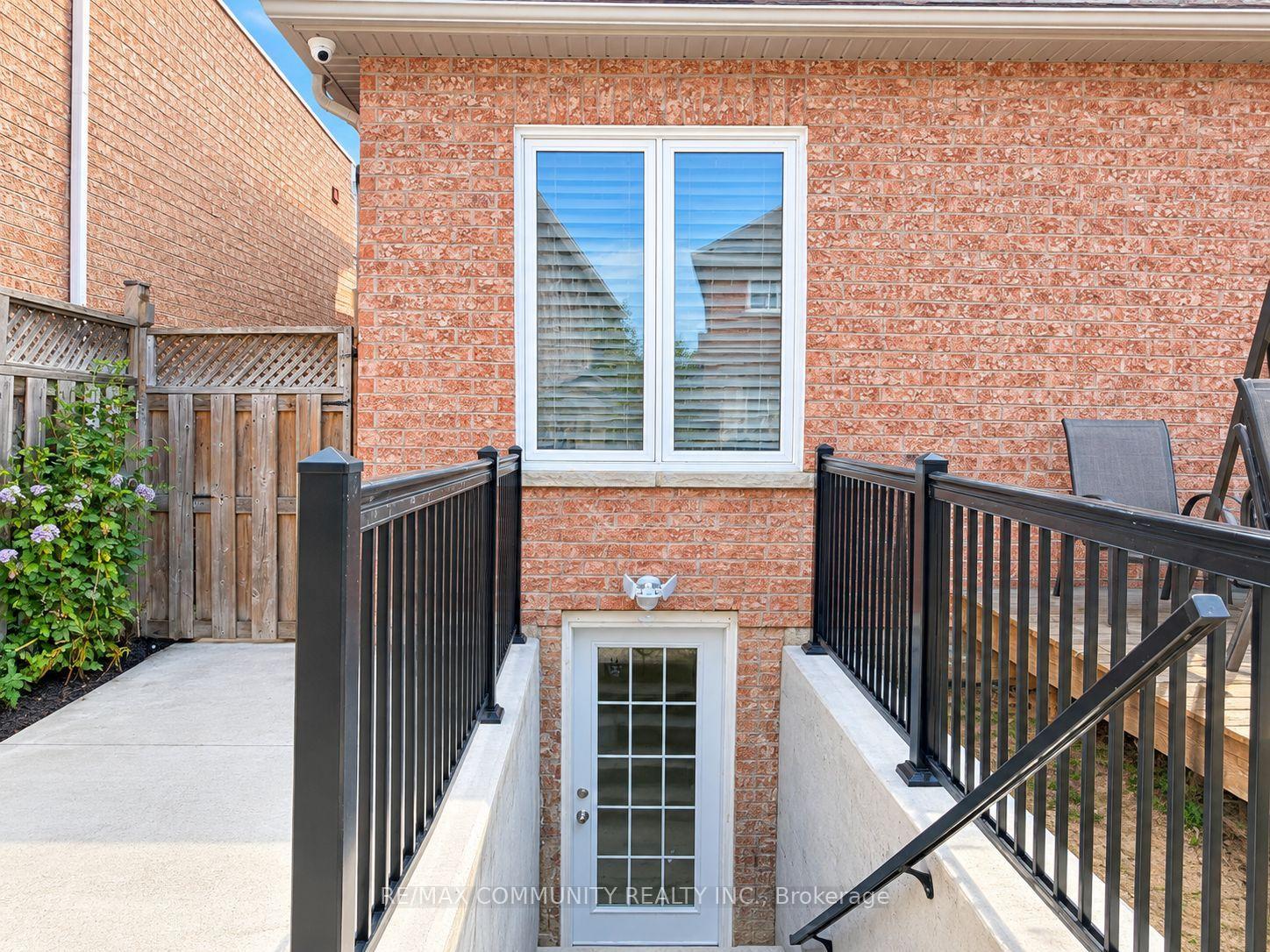 Photo 3 of Unit basement, 3 Streamline Drive, Brampton, Madoc — HOMEH