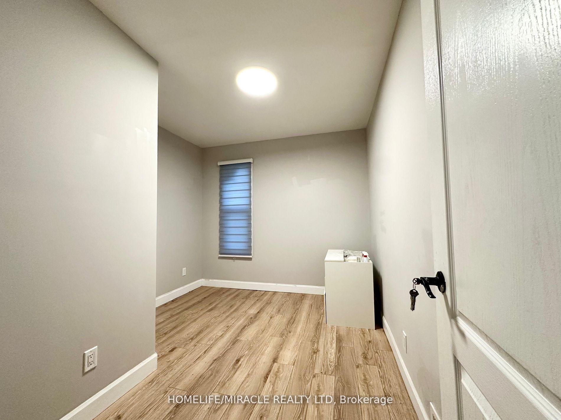 Photo 3 of 175 Burgar Street, Welland, Welland Downtown — HOMEH