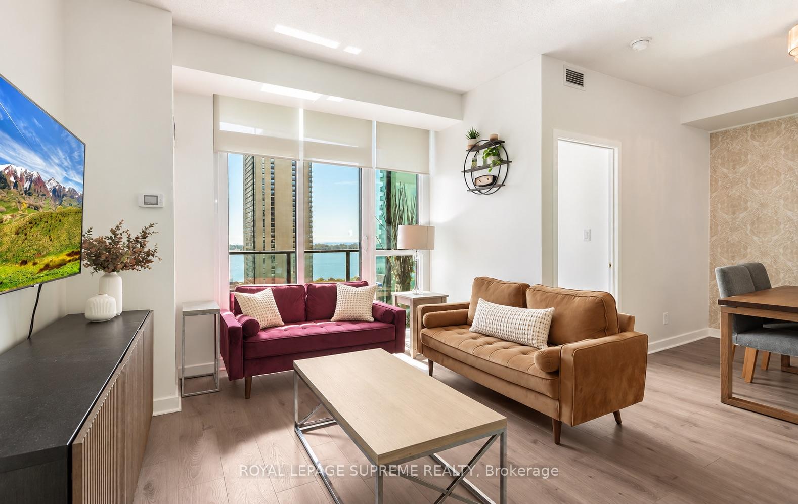 Photo 7 of Unit 1709, 18 Harbour Street, Toronto, Waterfront Communities — HOMEH