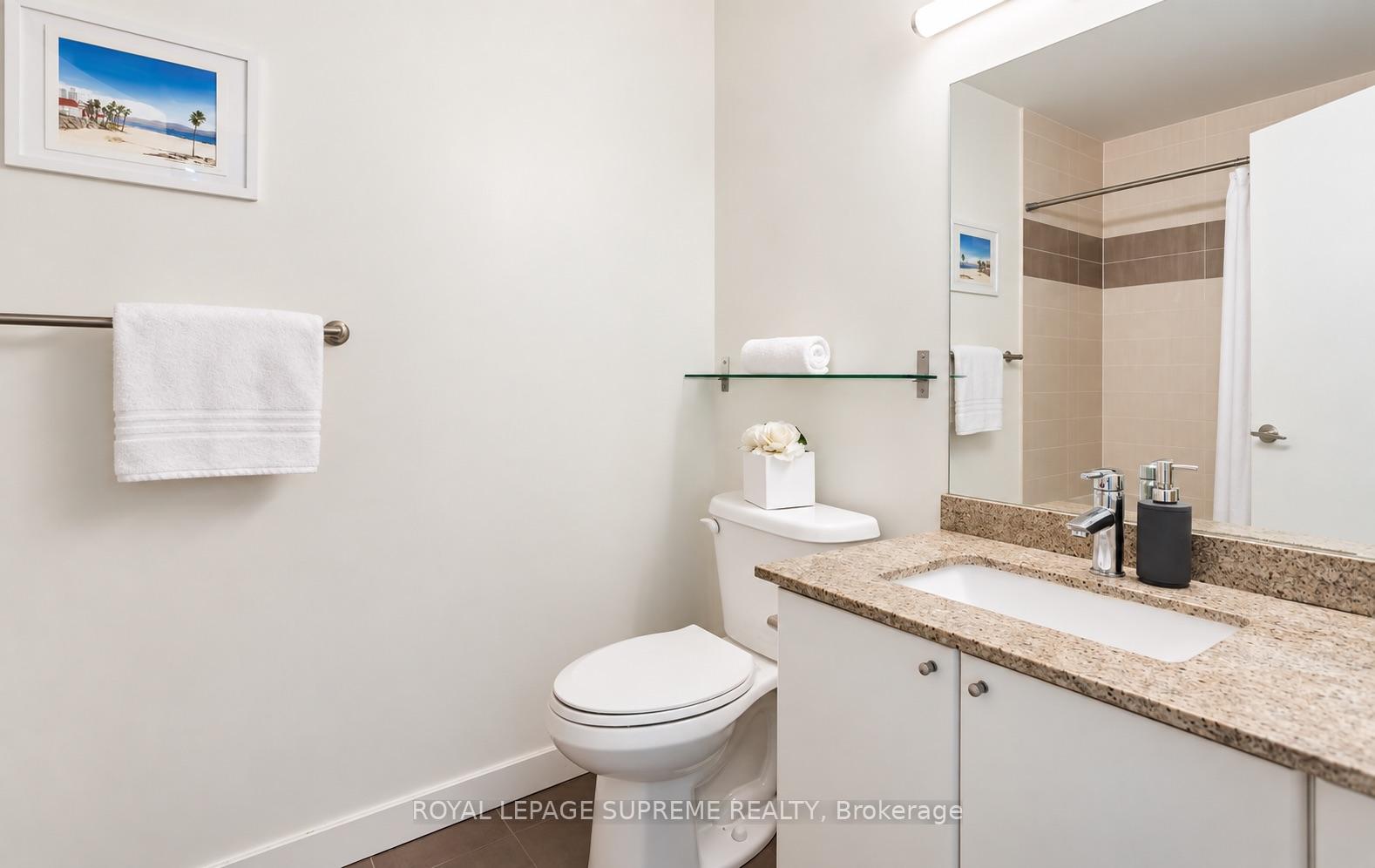 Photo 17 of Unit 1709, 18 Harbour Street, Toronto, Waterfront Communities — HOMEH