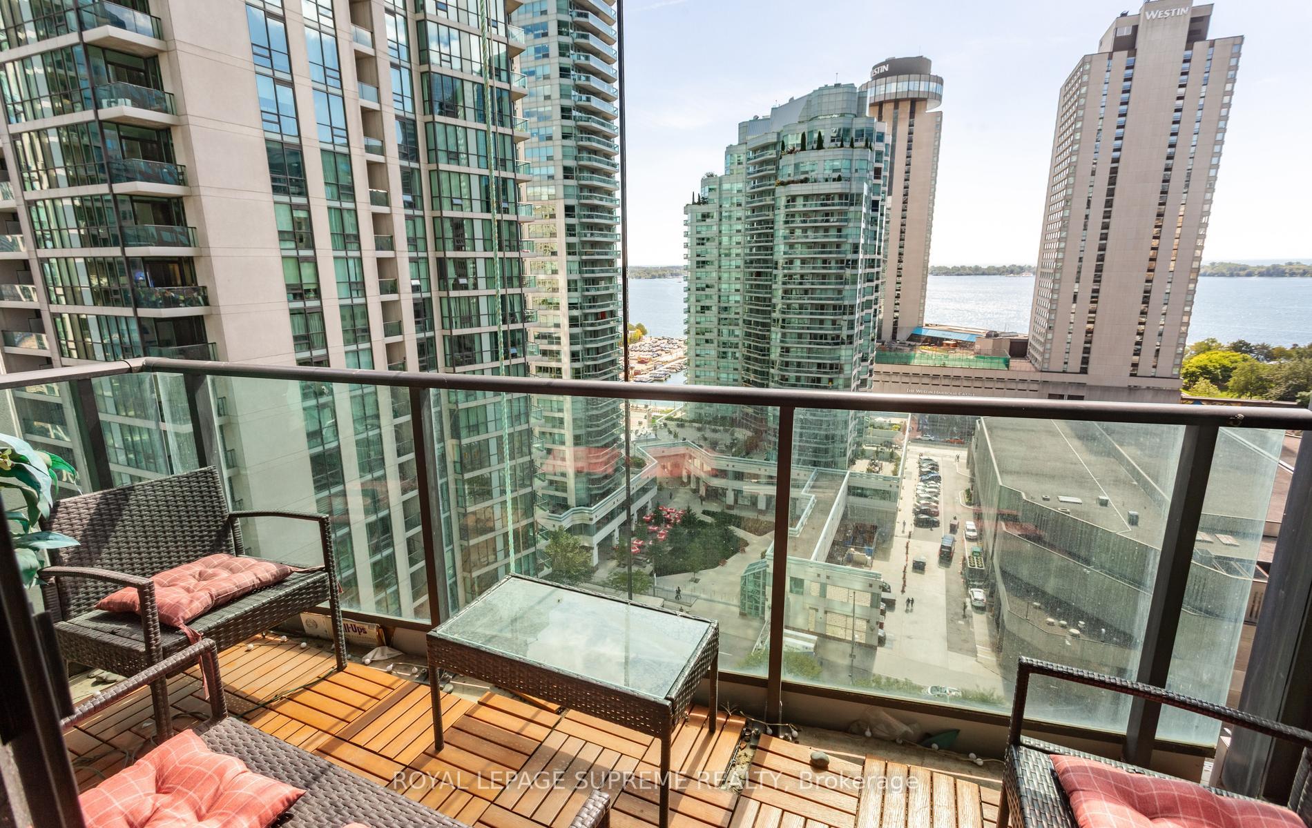 Photo 27 of Unit 1709, 18 Harbour Street, Toronto, Waterfront Communities — HOMEH