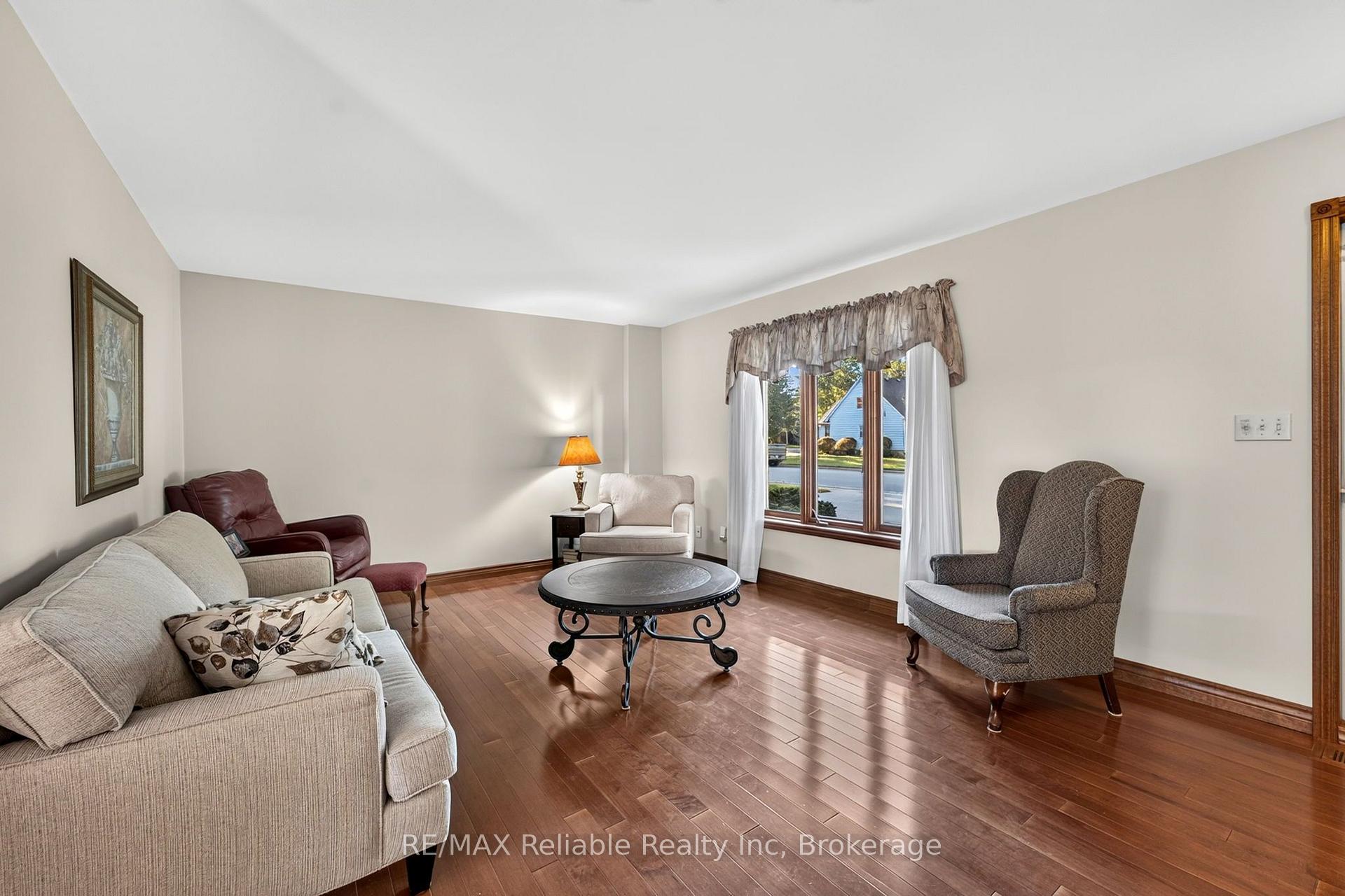 Photo 6 of 183 Spencer Street, Central Huron, Clinton — HOMEH