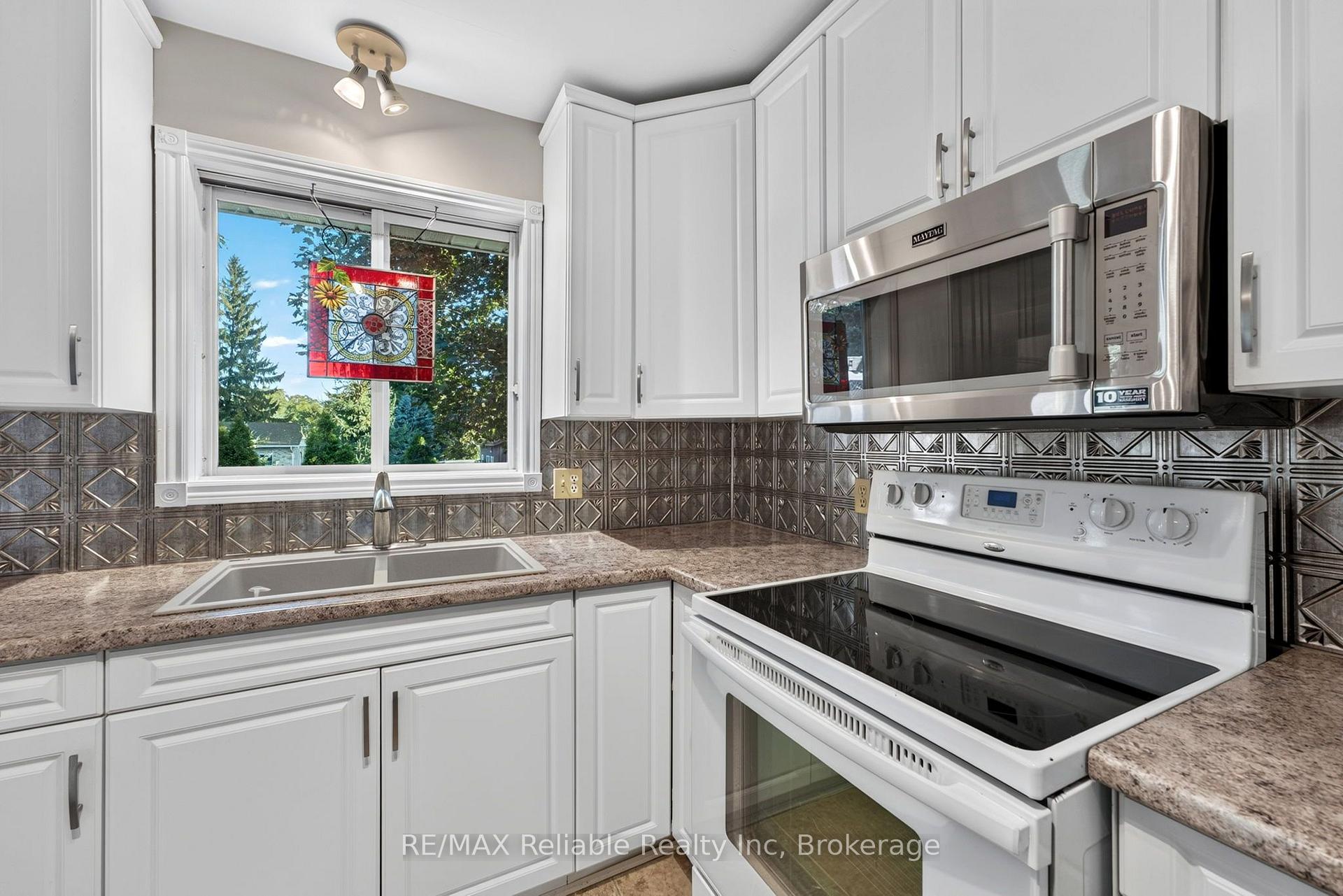 Photo 12 of 183 Spencer Street, Central Huron, Clinton — HOMEH