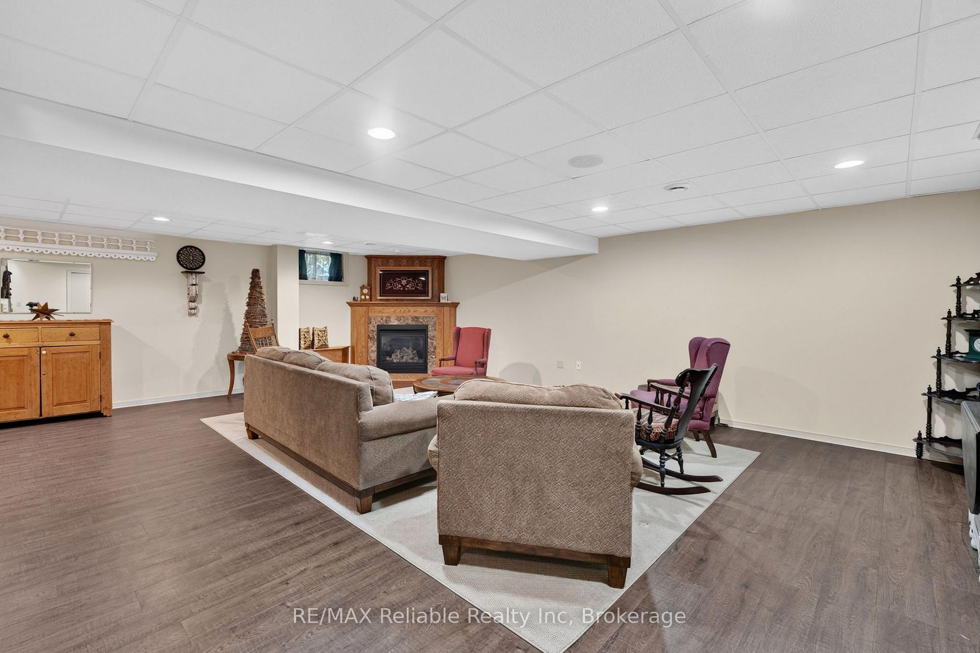 Photo 25 of 183 Spencer Street, Central Huron, Clinton — HOMEH