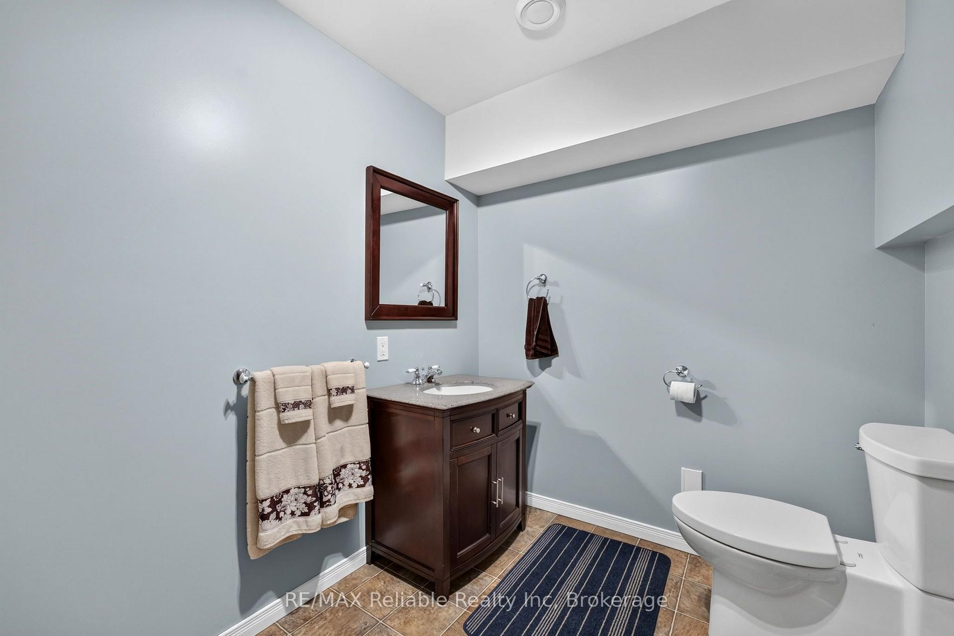 Photo 35 of 183 Spencer Street, Central Huron, Clinton — HOMEH