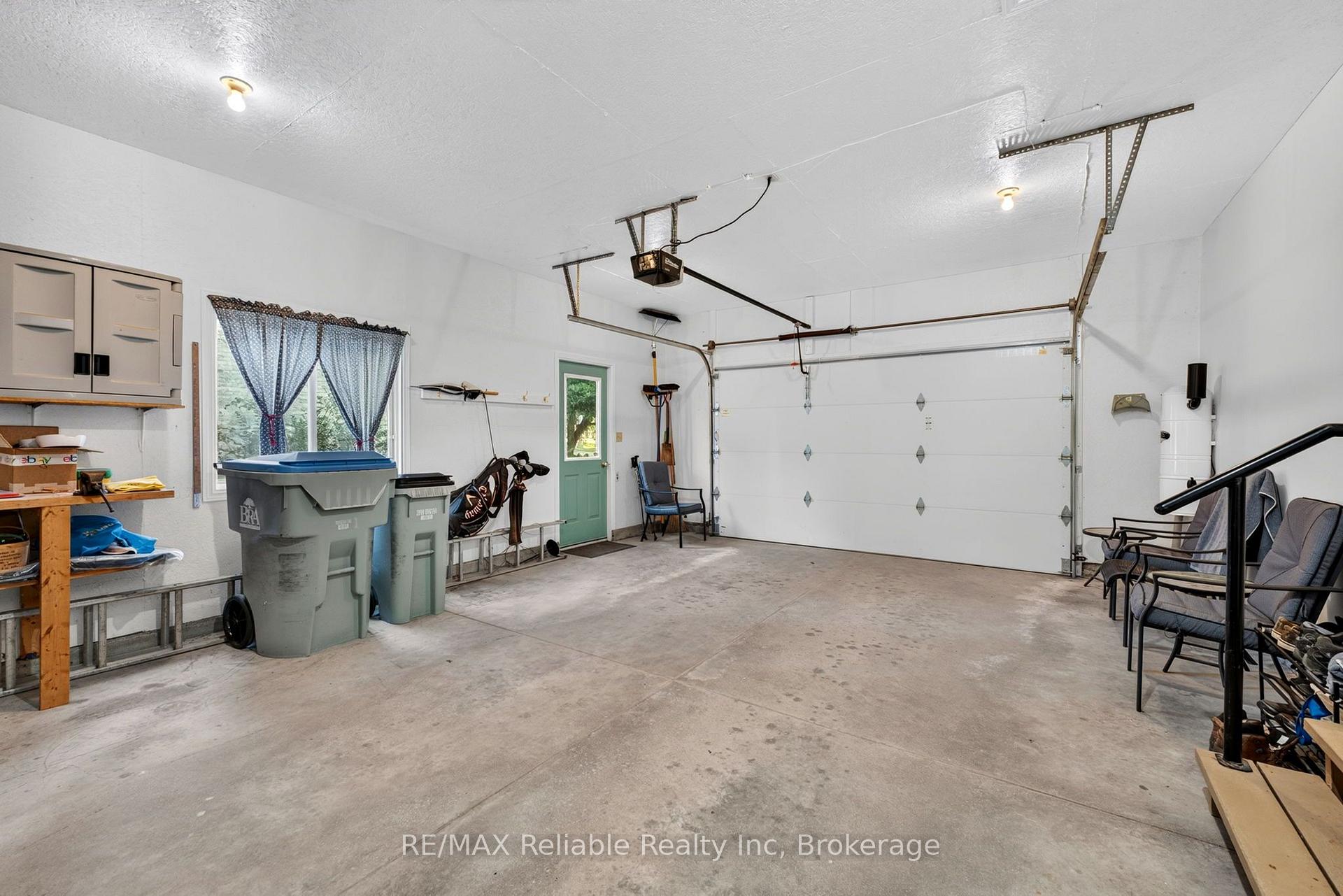 Photo 36 of 183 Spencer Street, Central Huron, Clinton — HOMEH