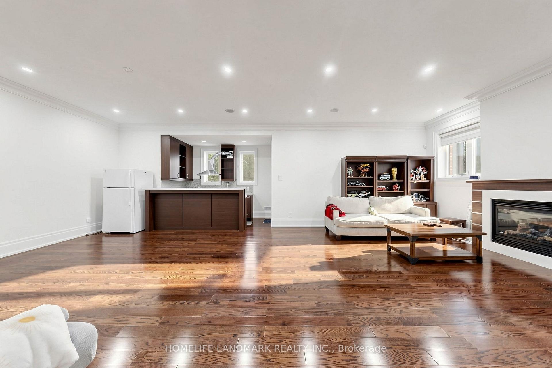 Photo 41 of 120 Estelle Avenue, North York, Willowdale East — HOMEH