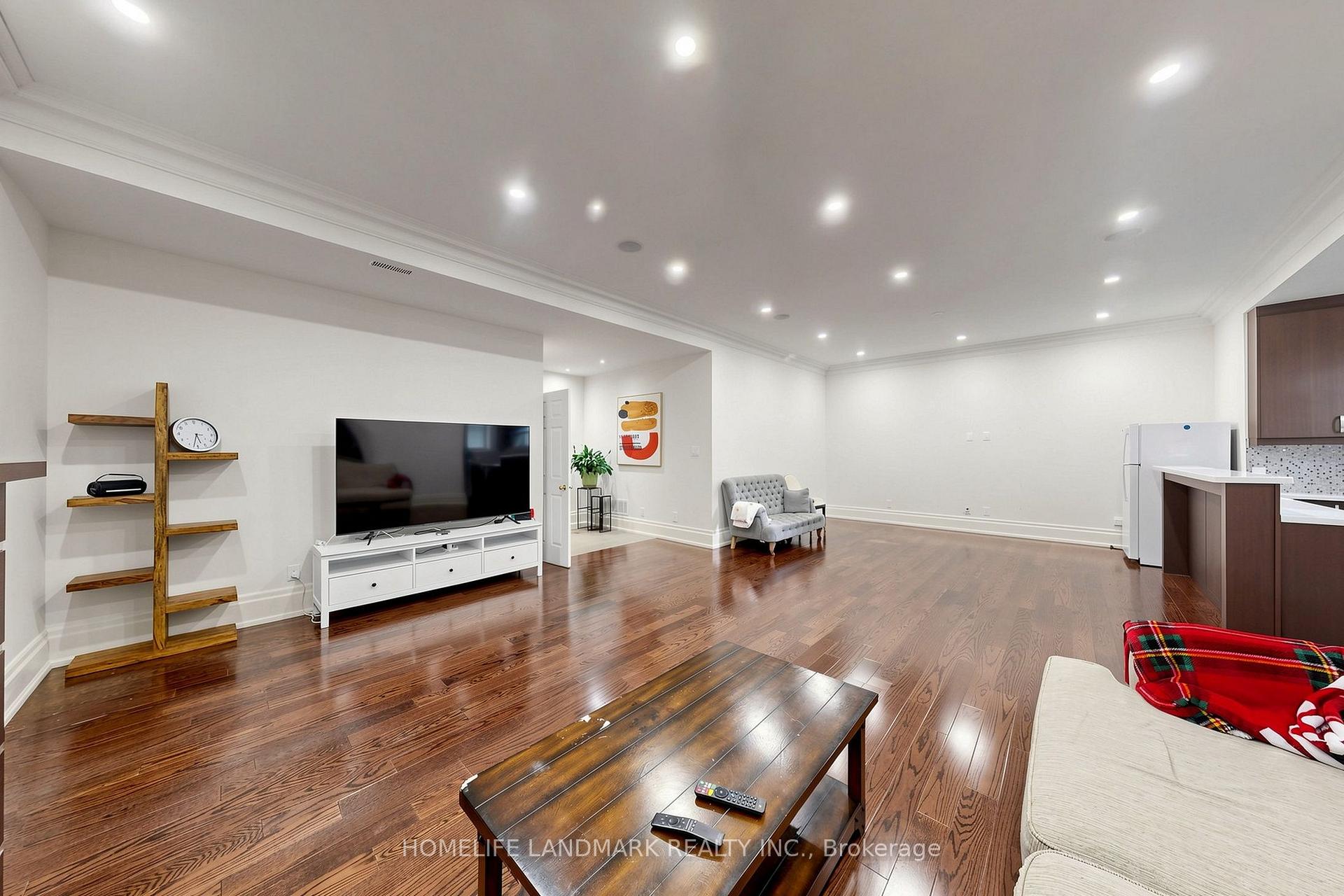 Photo 42 of 120 Estelle Avenue, North York, Willowdale East — HOMEH