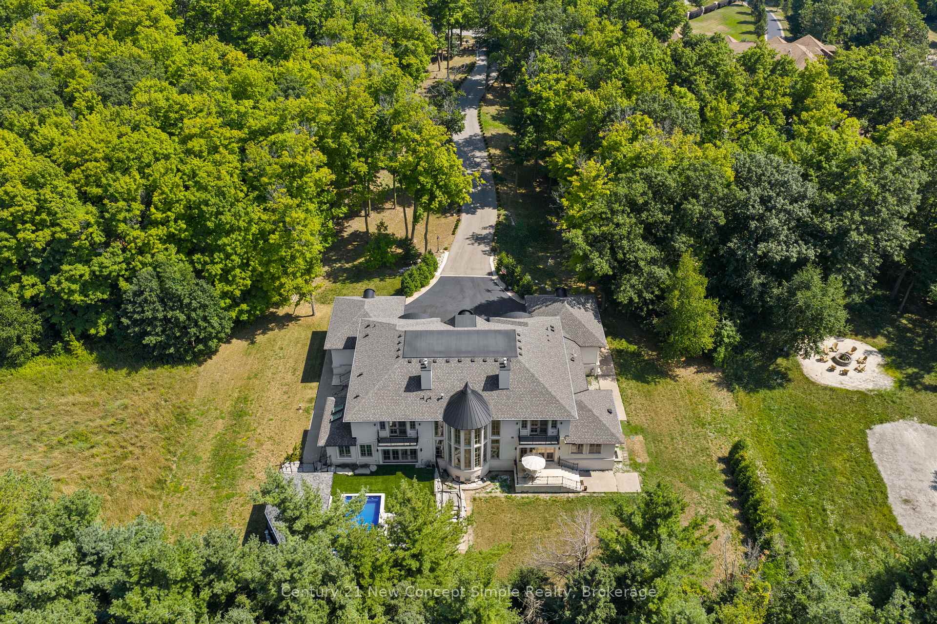 Photo 3 of 2637 Bluffs Way, Burlington, Rural Burlington — HOMEH