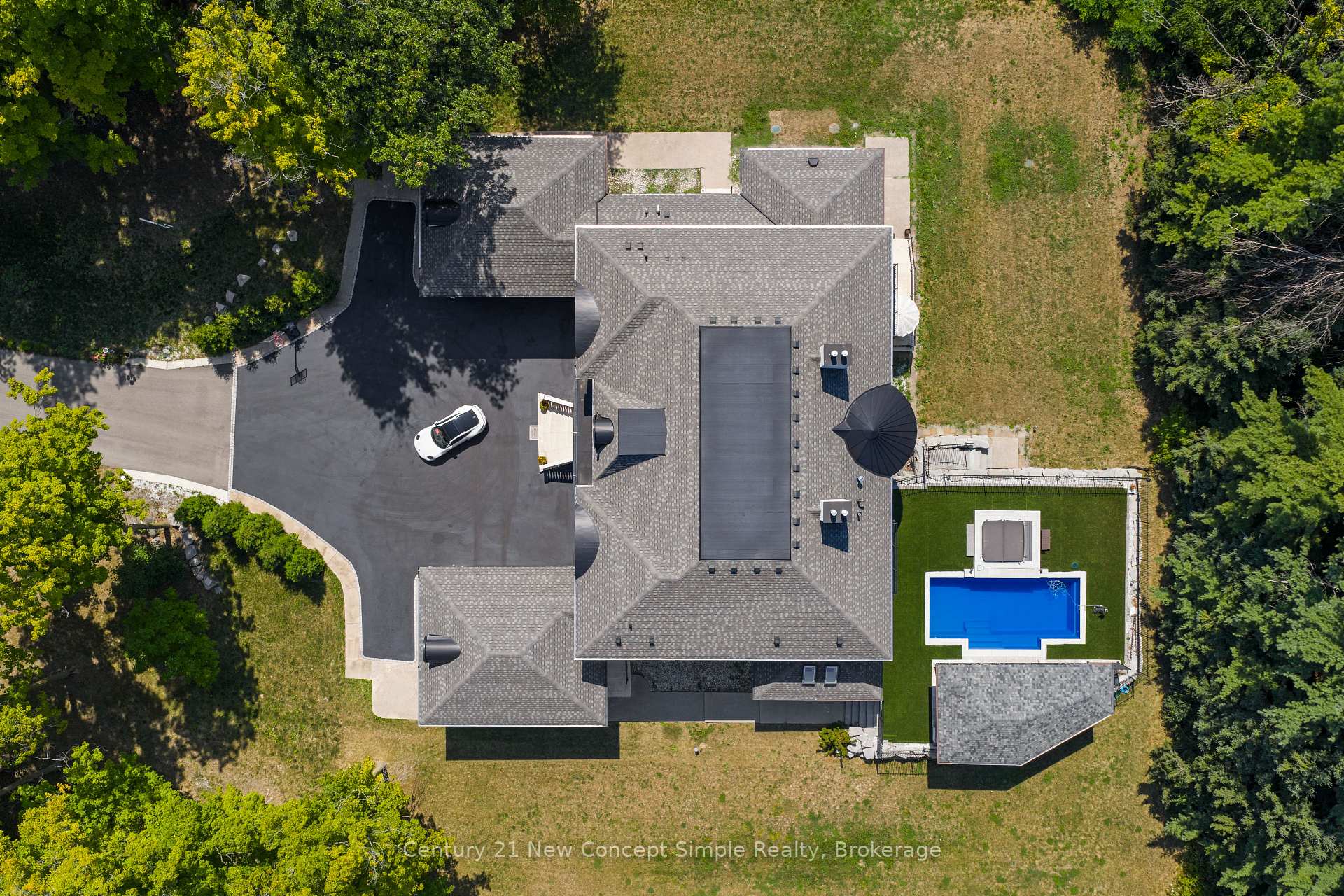 Photo 4 of 2637 Bluffs Way, Burlington, Rural Burlington — HOMEH