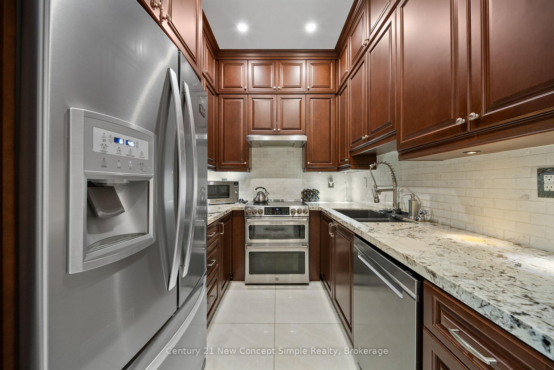 Photo 21 of 2637 Bluffs Way, Burlington, Rural Burlington — HOMEH
