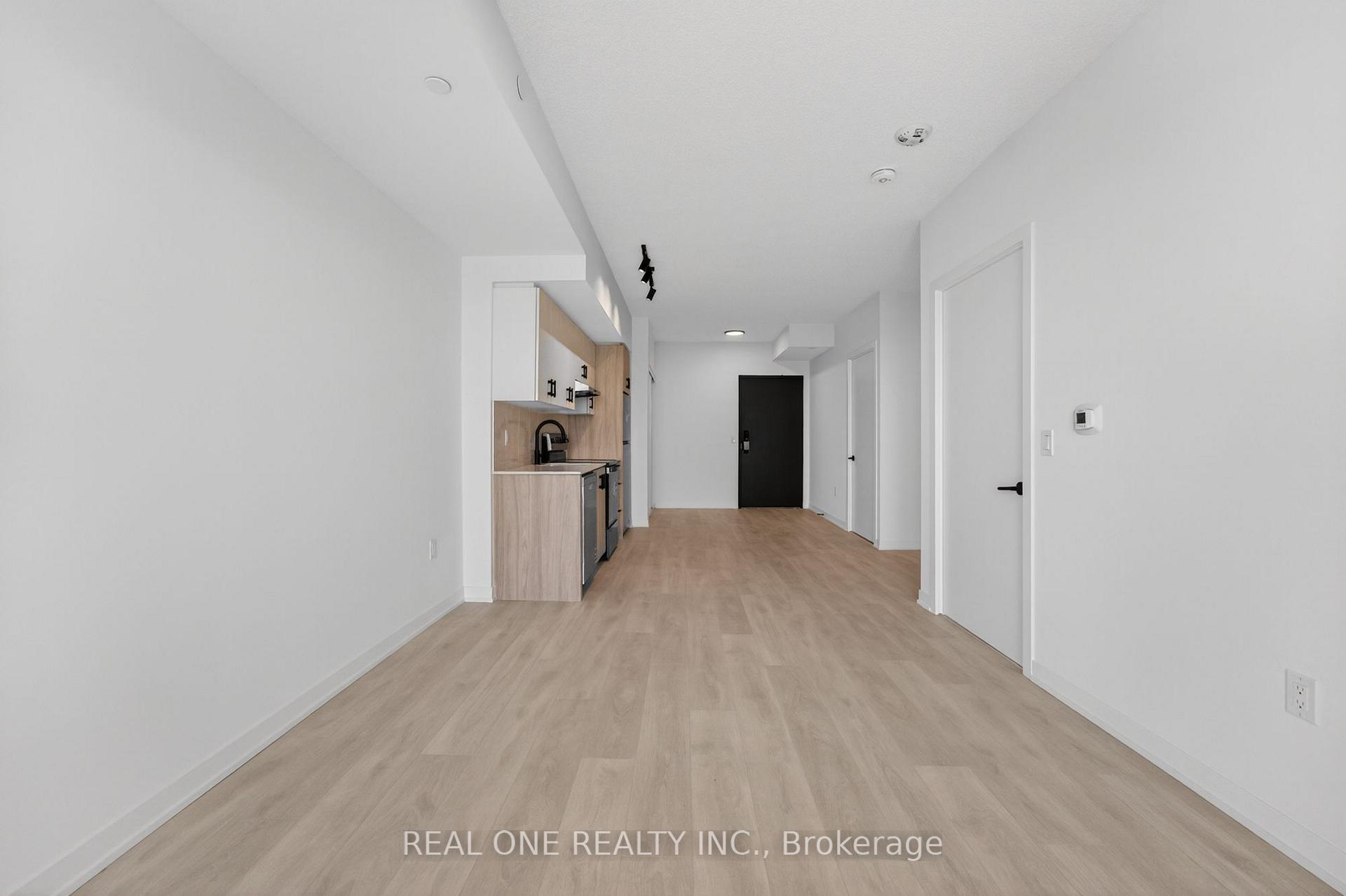 Photo 11 of Unit C1506, 4878 Powers Common, Burlington, Alton — HOMEH