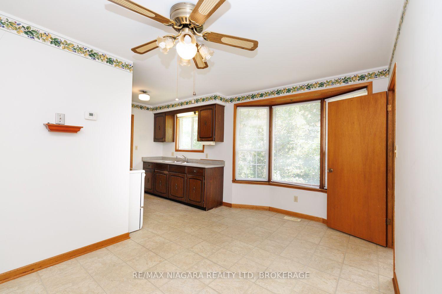 Photo 11 of 4166 Chippawa Parkway, Niagara Falls, Chippawa — HOMEH