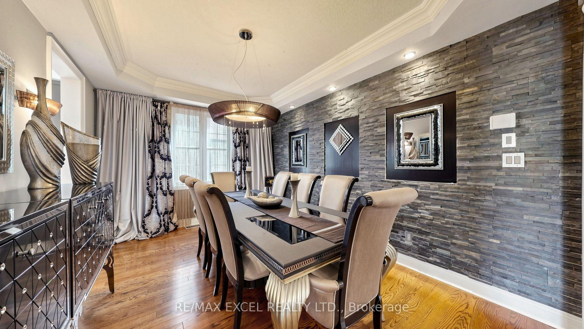 Photo 6 of 651 Via Romano Boulevard, Vaughan, Patterson — HOMEH