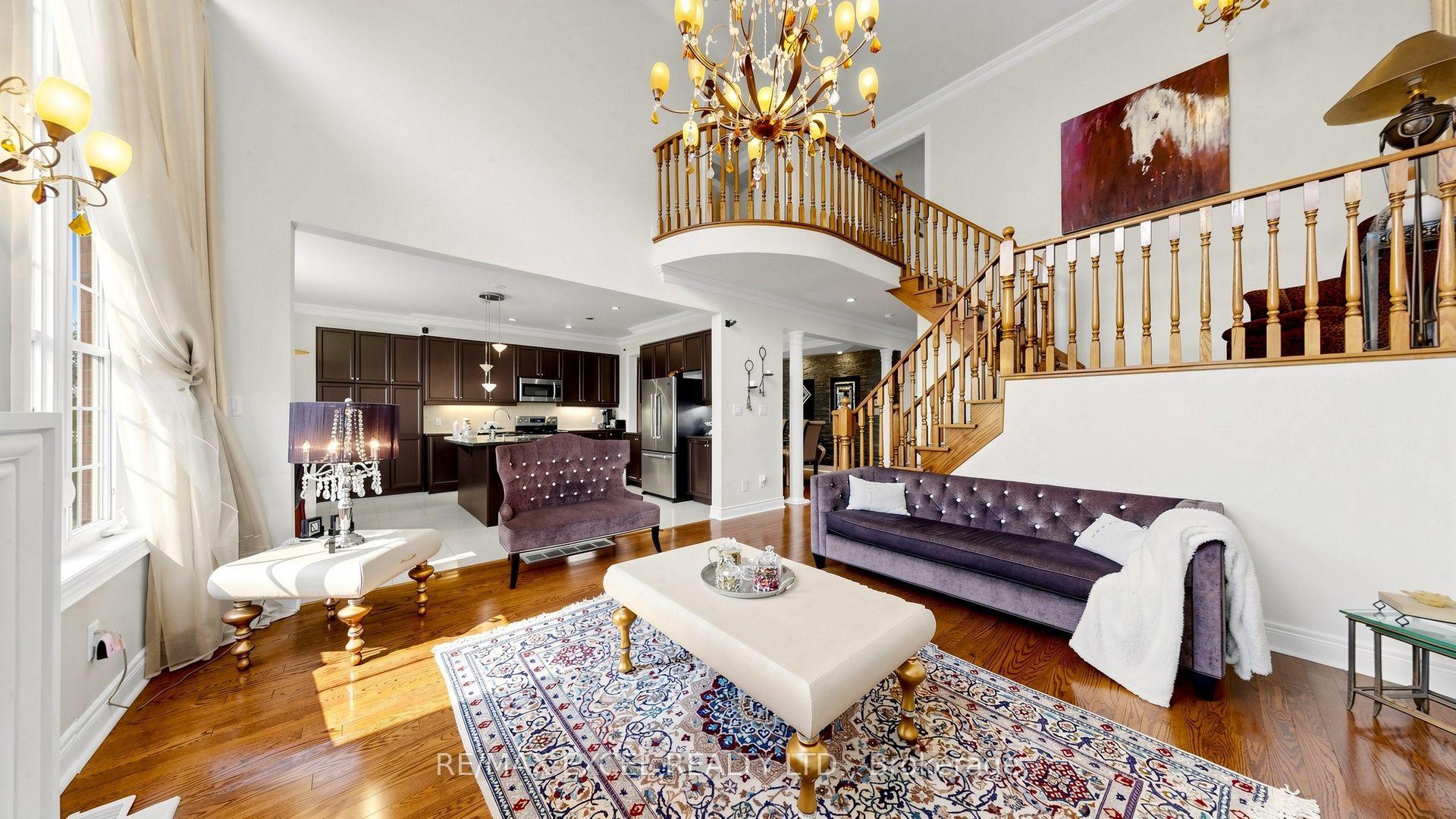 Photo 11 of 651 Via Romano Boulevard, Vaughan, Patterson — HOMEH