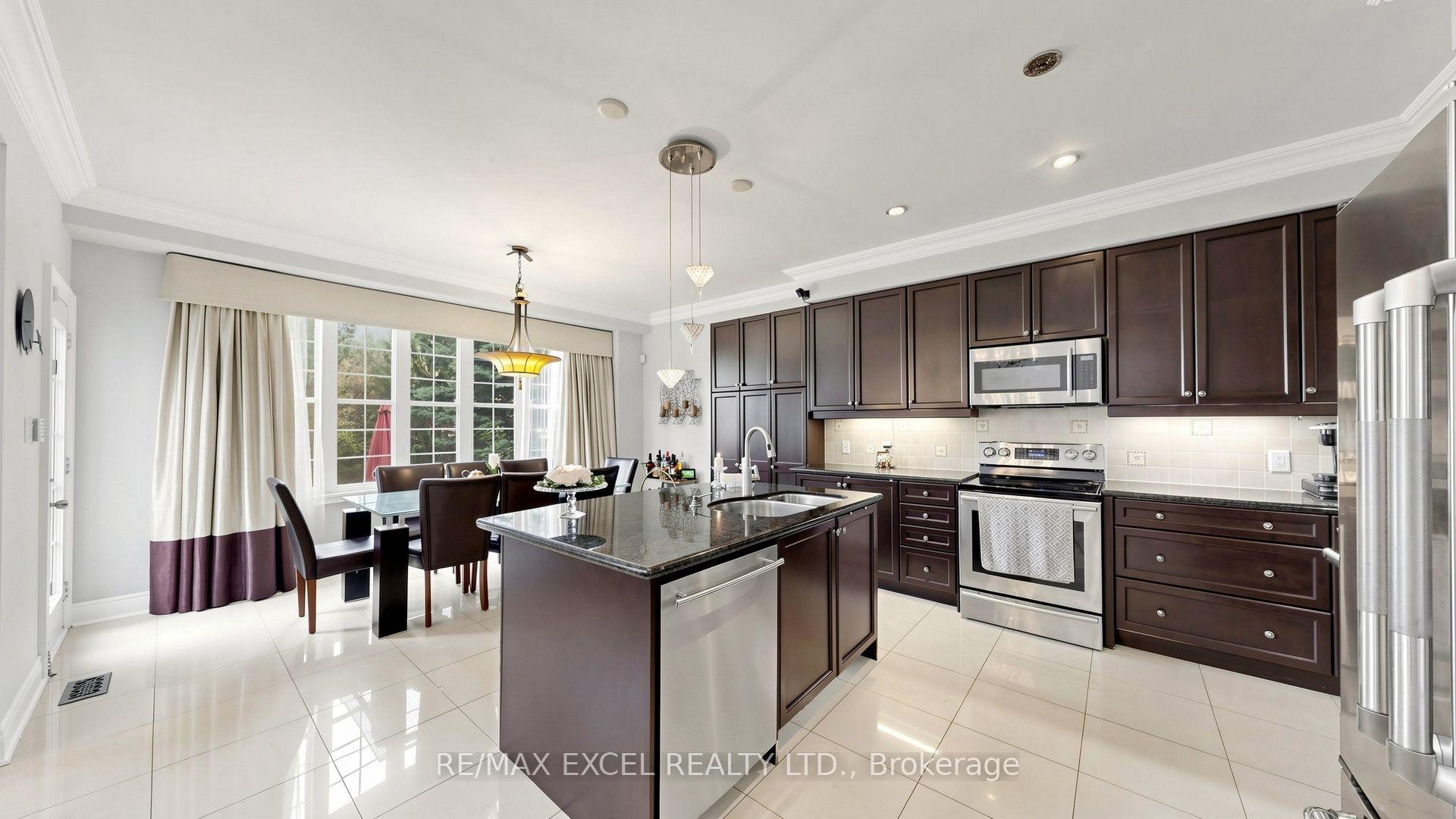 Photo 13 of 651 Via Romano Boulevard, Vaughan, Patterson — HOMEH