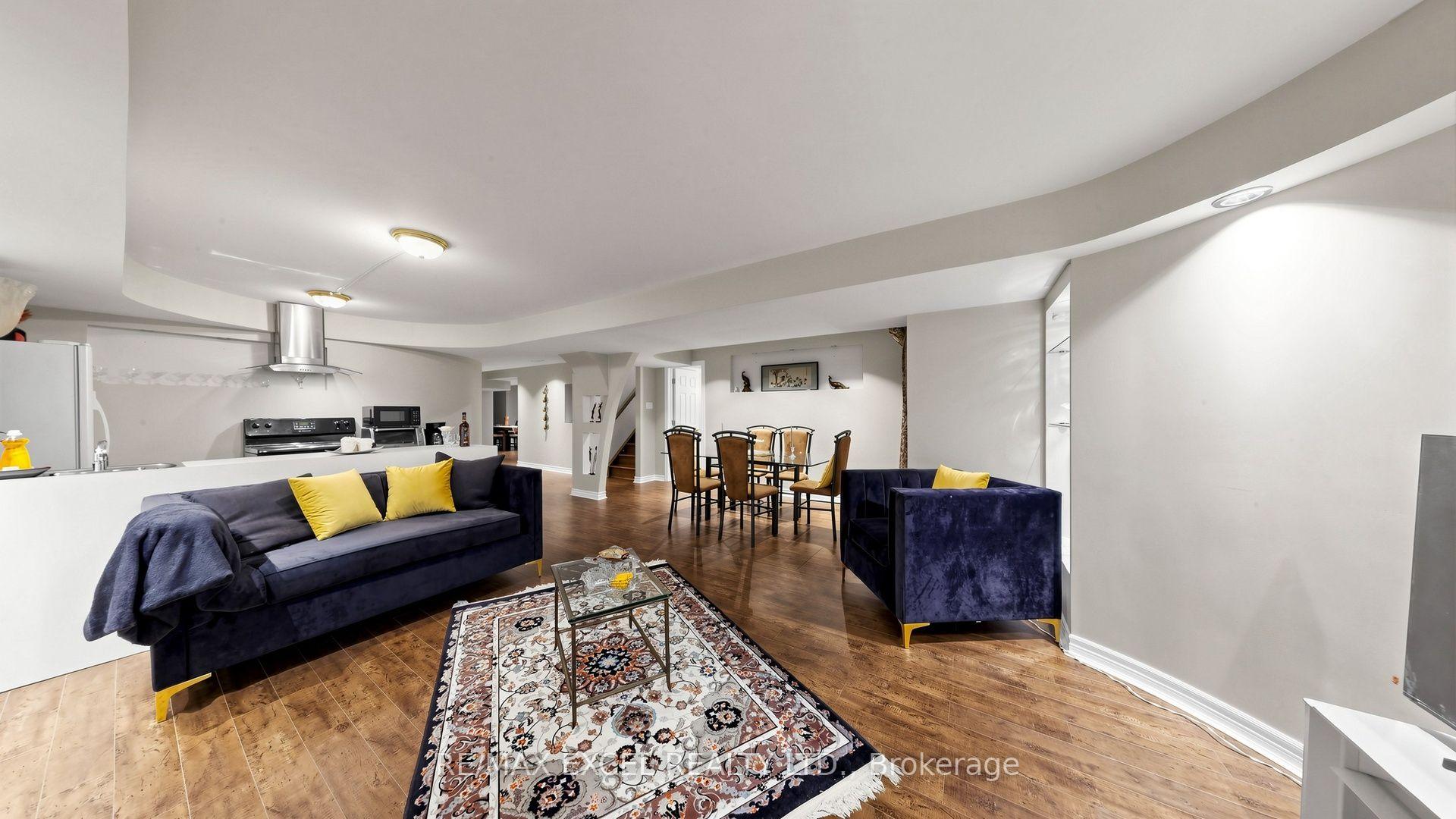 Photo 35 of 651 Via Romano Boulevard, Vaughan, Patterson — HOMEH