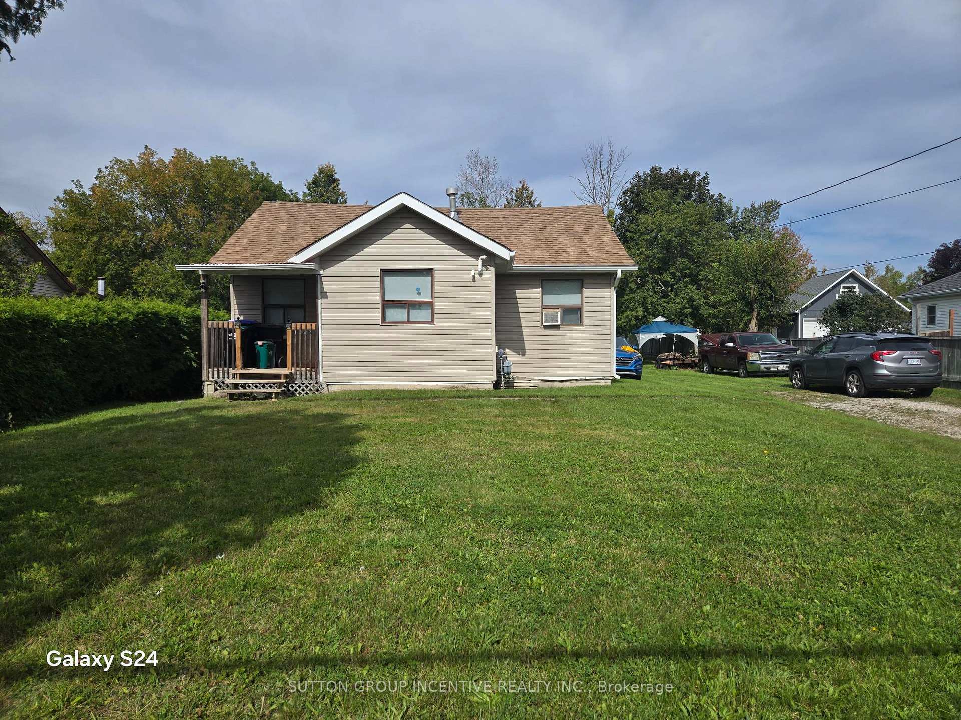 Photo 1 of 1382 Maple Road N, Innisfil, Rural Innisfil — HOMEH