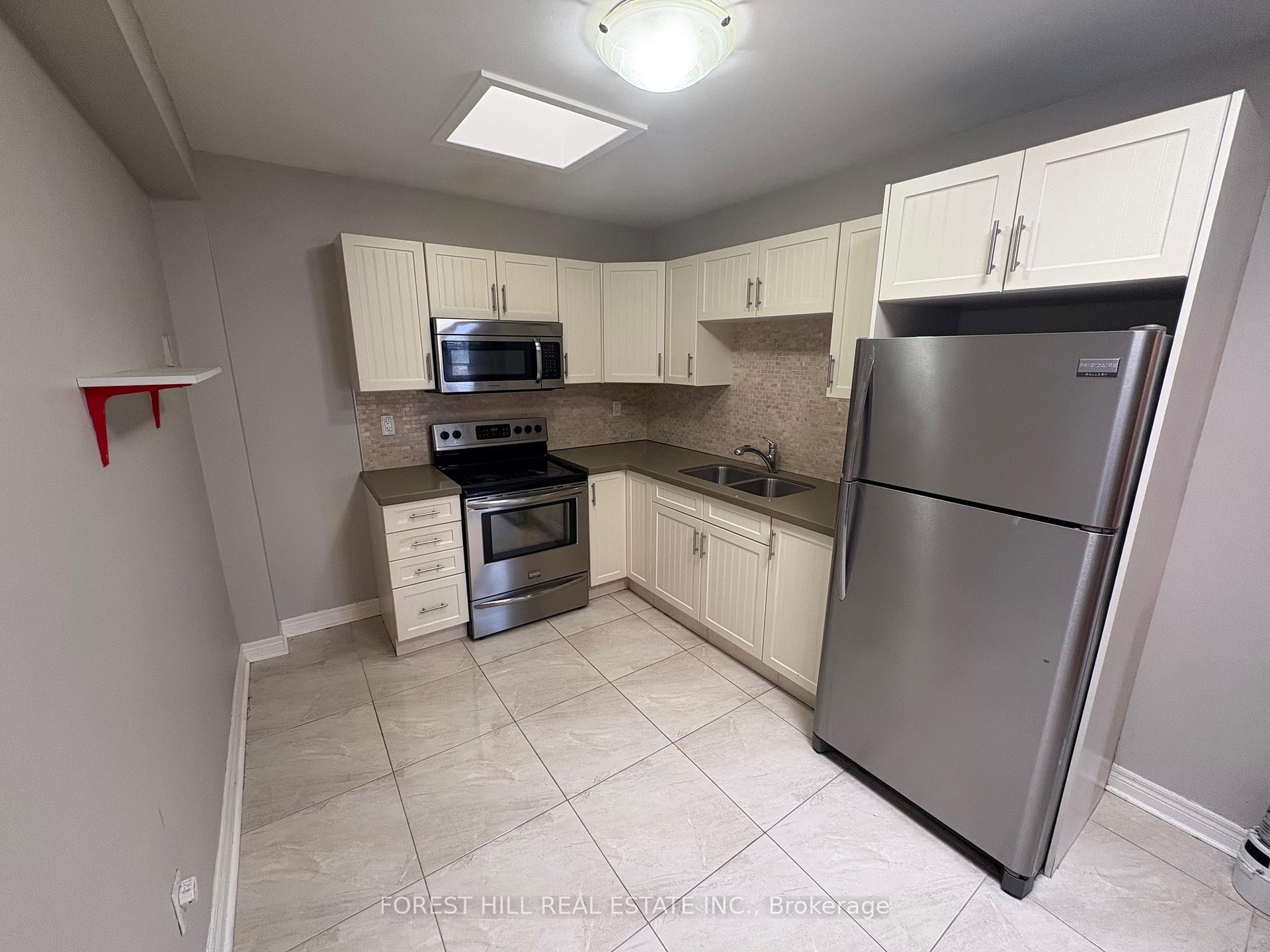 Photo 1 of Unit 2, 341 Lakeshore Road E, Oakville, Old Oakville — HOMEH