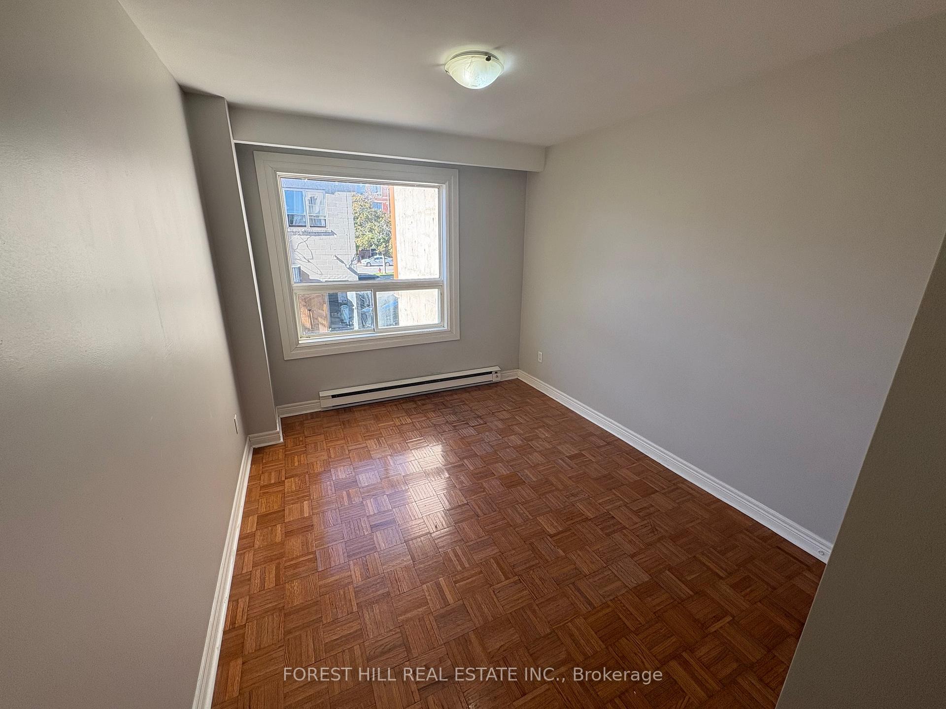 Photo 7 of Unit 2, 341 Lakeshore Road E, Oakville, Old Oakville — HOMEH
