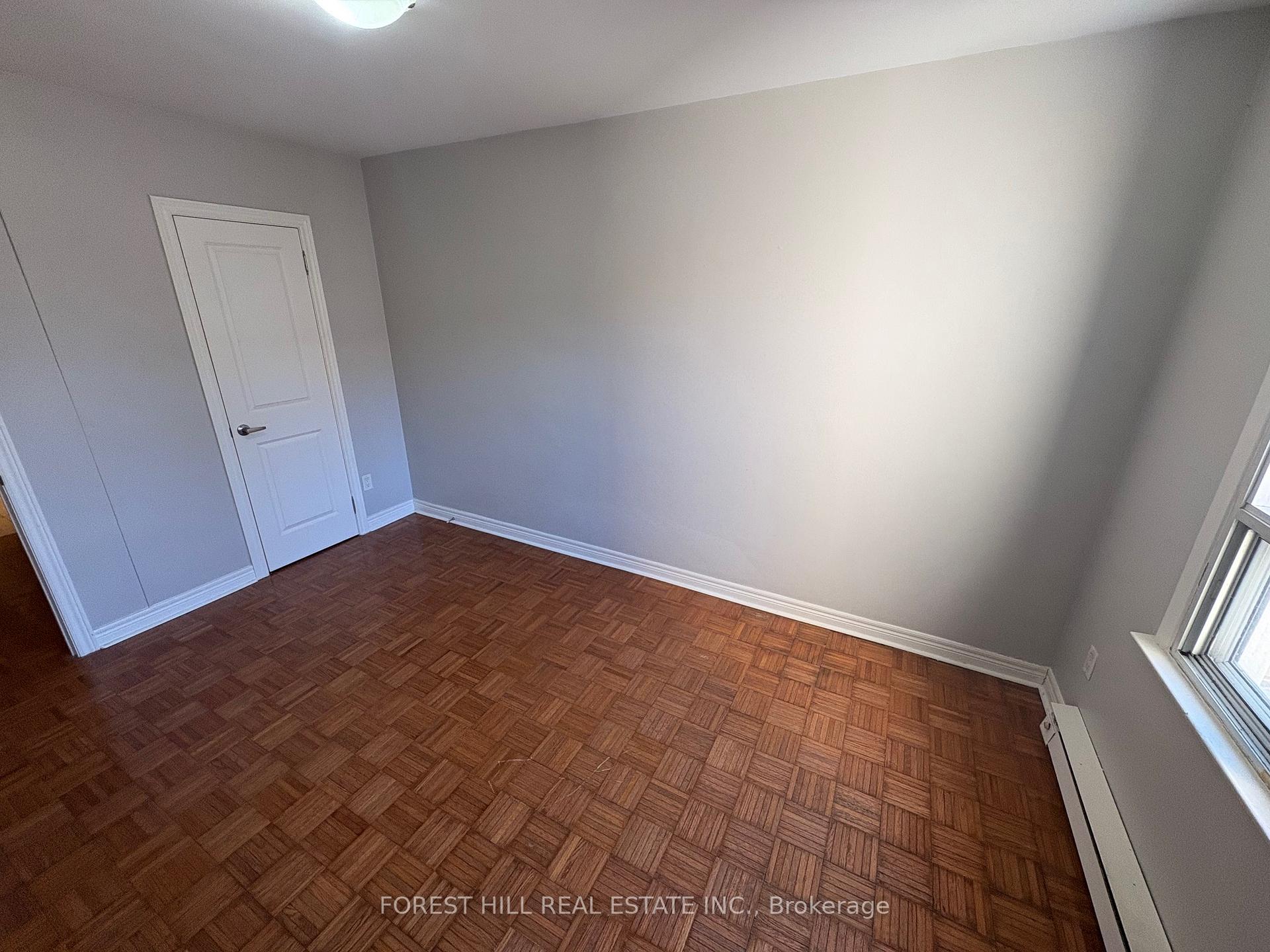Photo 10 of Unit 2, 341 Lakeshore Road E, Oakville, Old Oakville — HOMEH