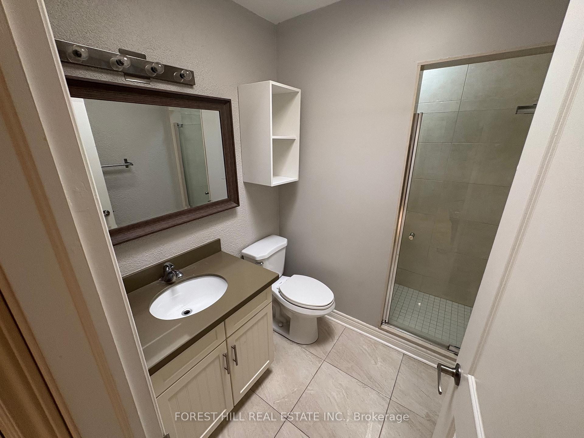 Photo 11 of Unit 2, 341 Lakeshore Road E, Oakville, Old Oakville — HOMEH
