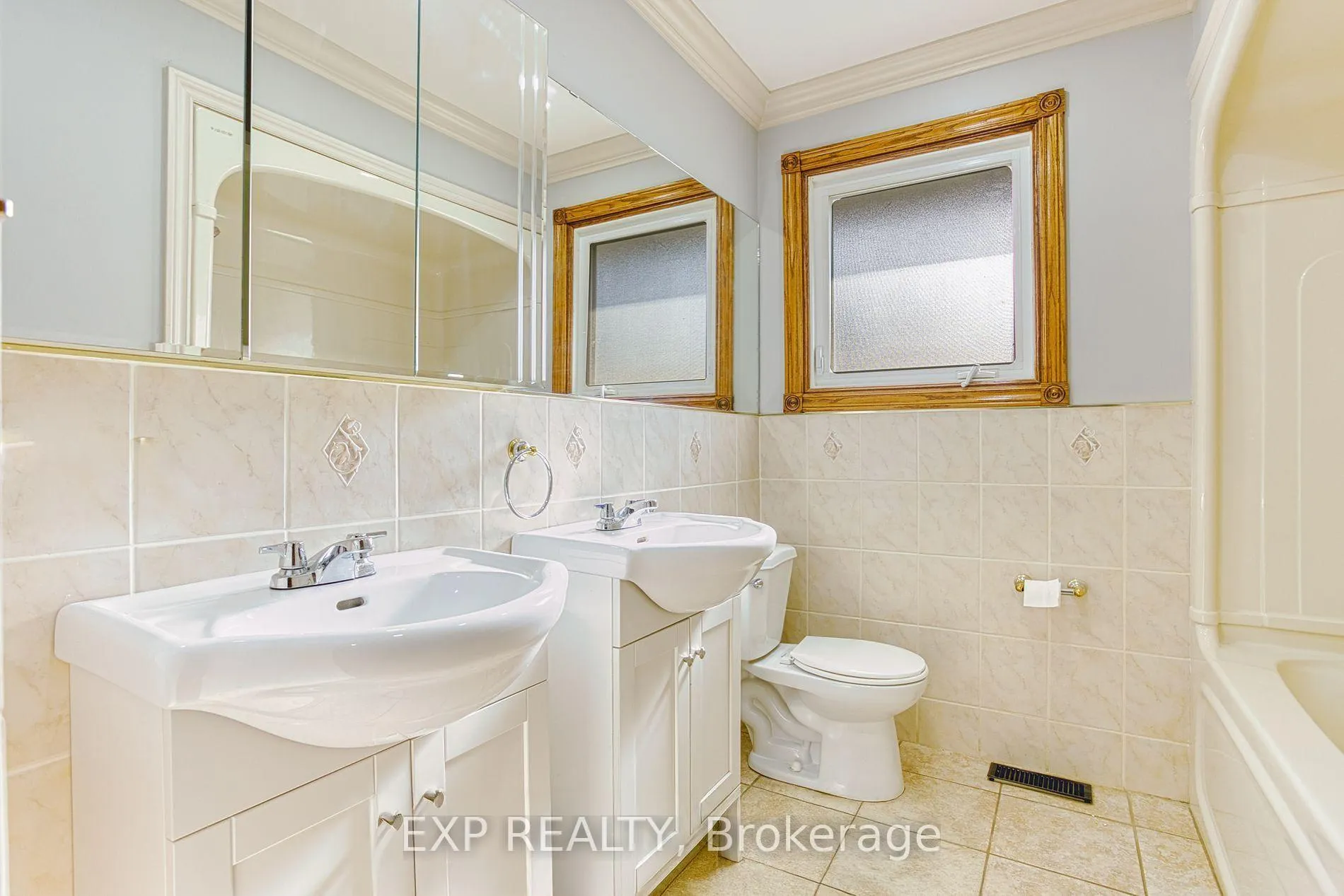 Photo 8 of Unit Main, 1204 Highway 8, Hamilton, Winona — HOMEH