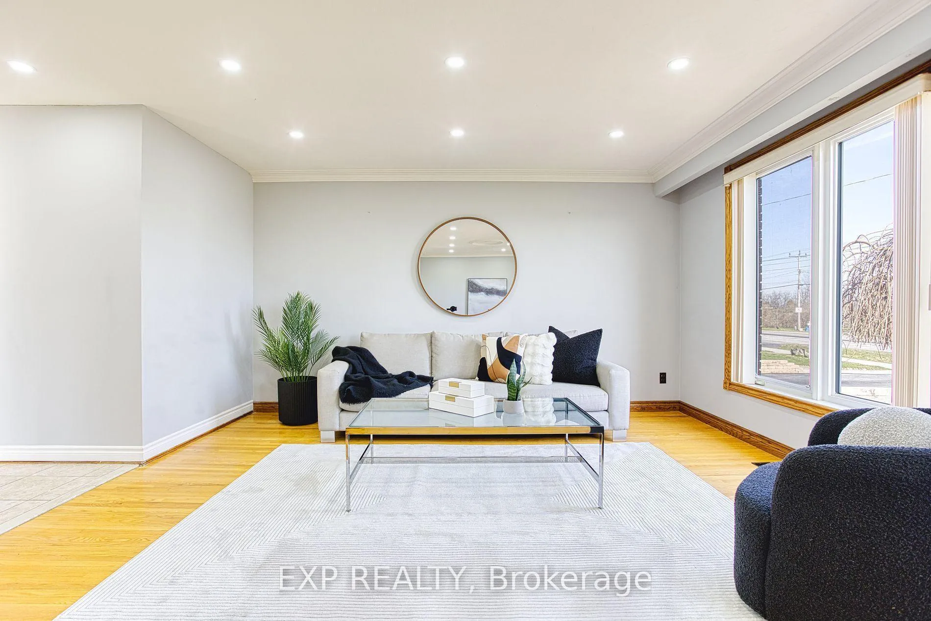 Photo 9 of Unit Main, 1204 Highway 8, Hamilton, Winona — HOMEH