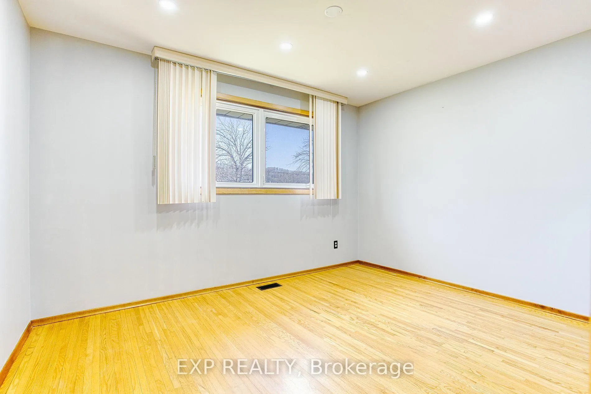 Photo 12 of Unit Main, 1204 Highway 8, Hamilton, Winona — HOMEH