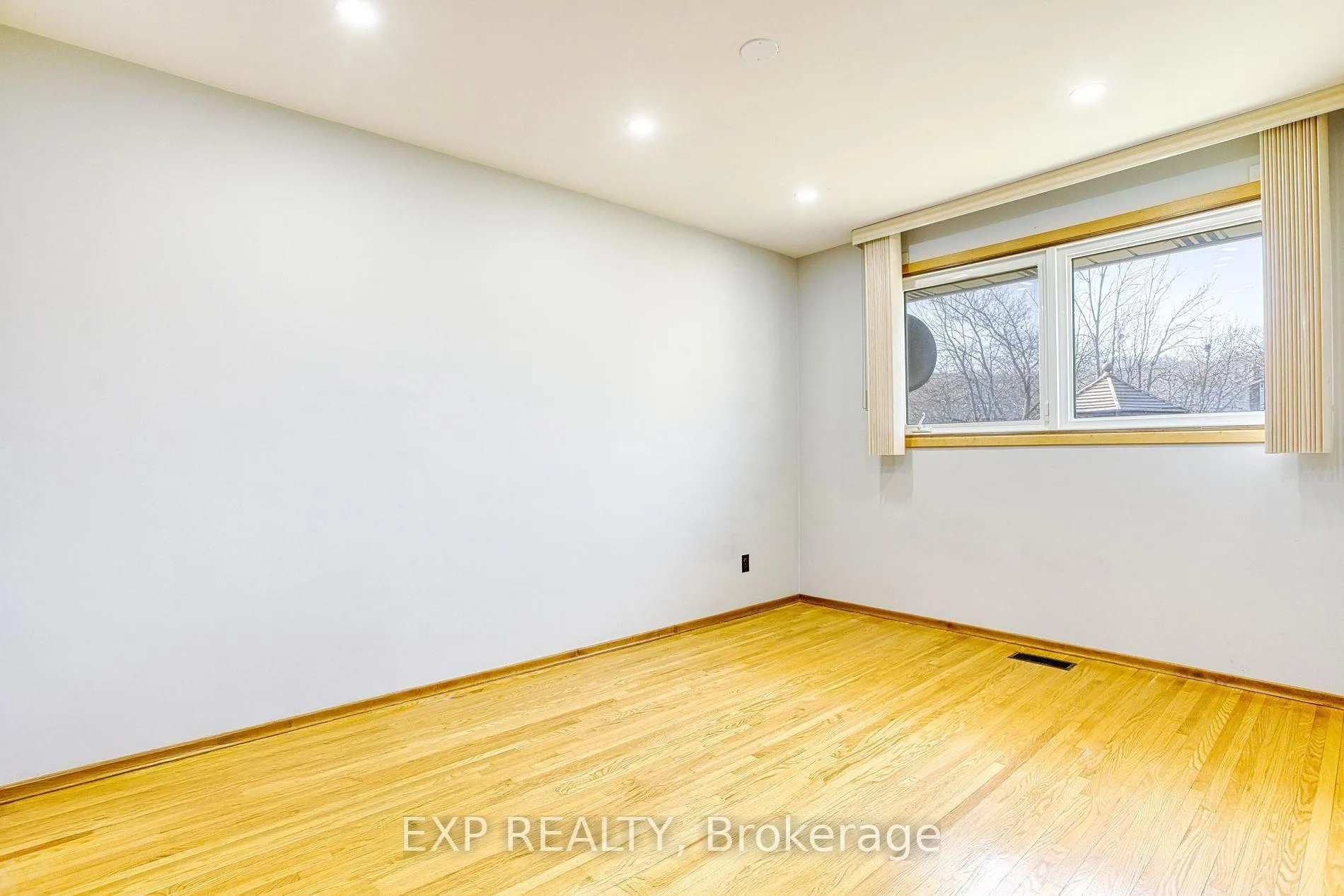 Photo 14 of Unit Main, 1204 Highway 8, Hamilton, Winona — HOMEH
