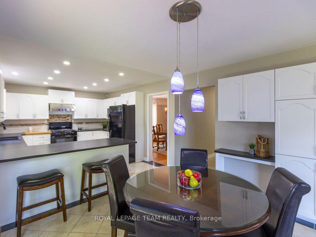 Photo 15 of 48 Delamere Drive, Ottawa, Stittsville (Central) — HOMEH