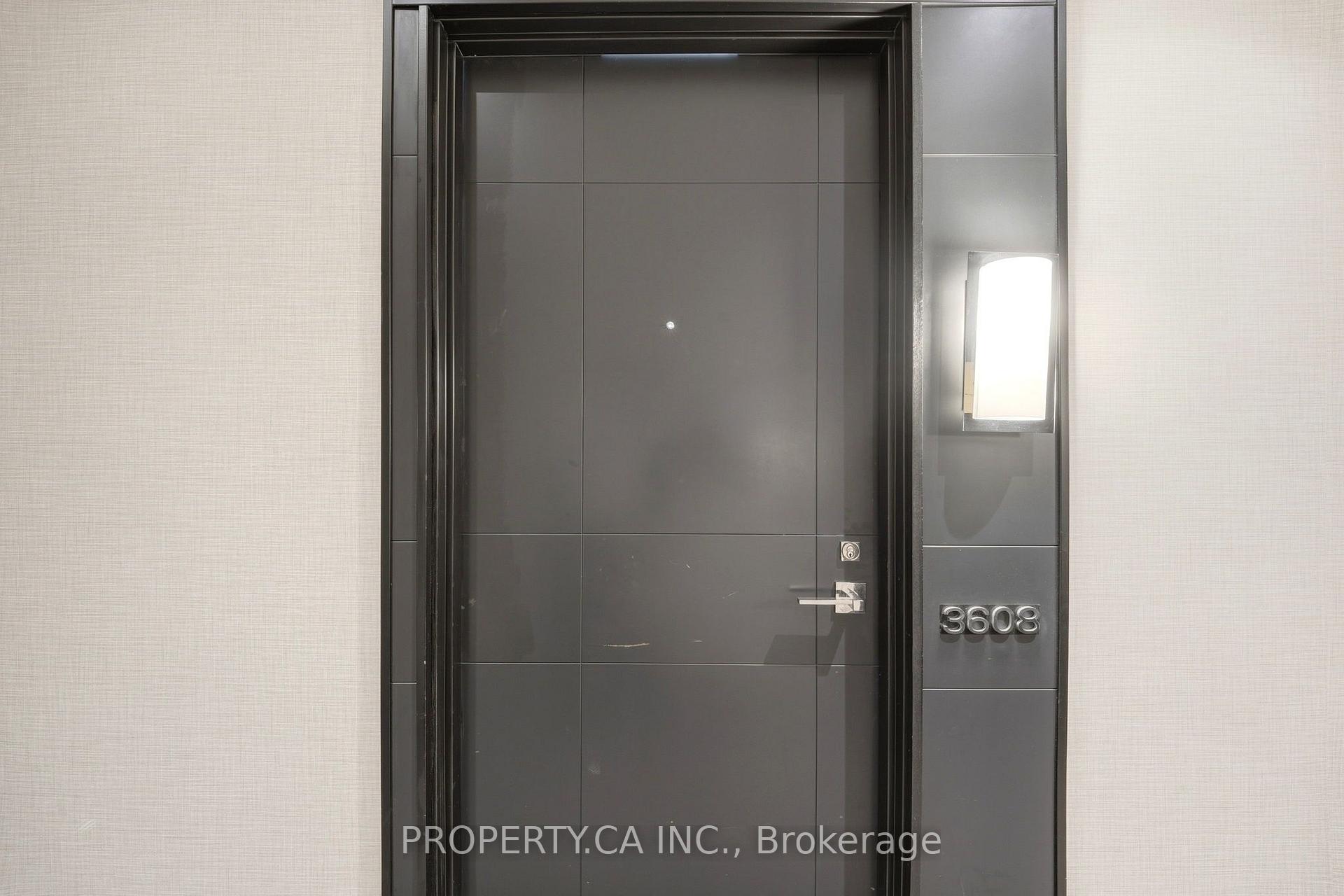 Photo 4 of Unit Ph3608, 89 Dunfield Avenue, Toronto, Mount Pleasant West — HOMEH