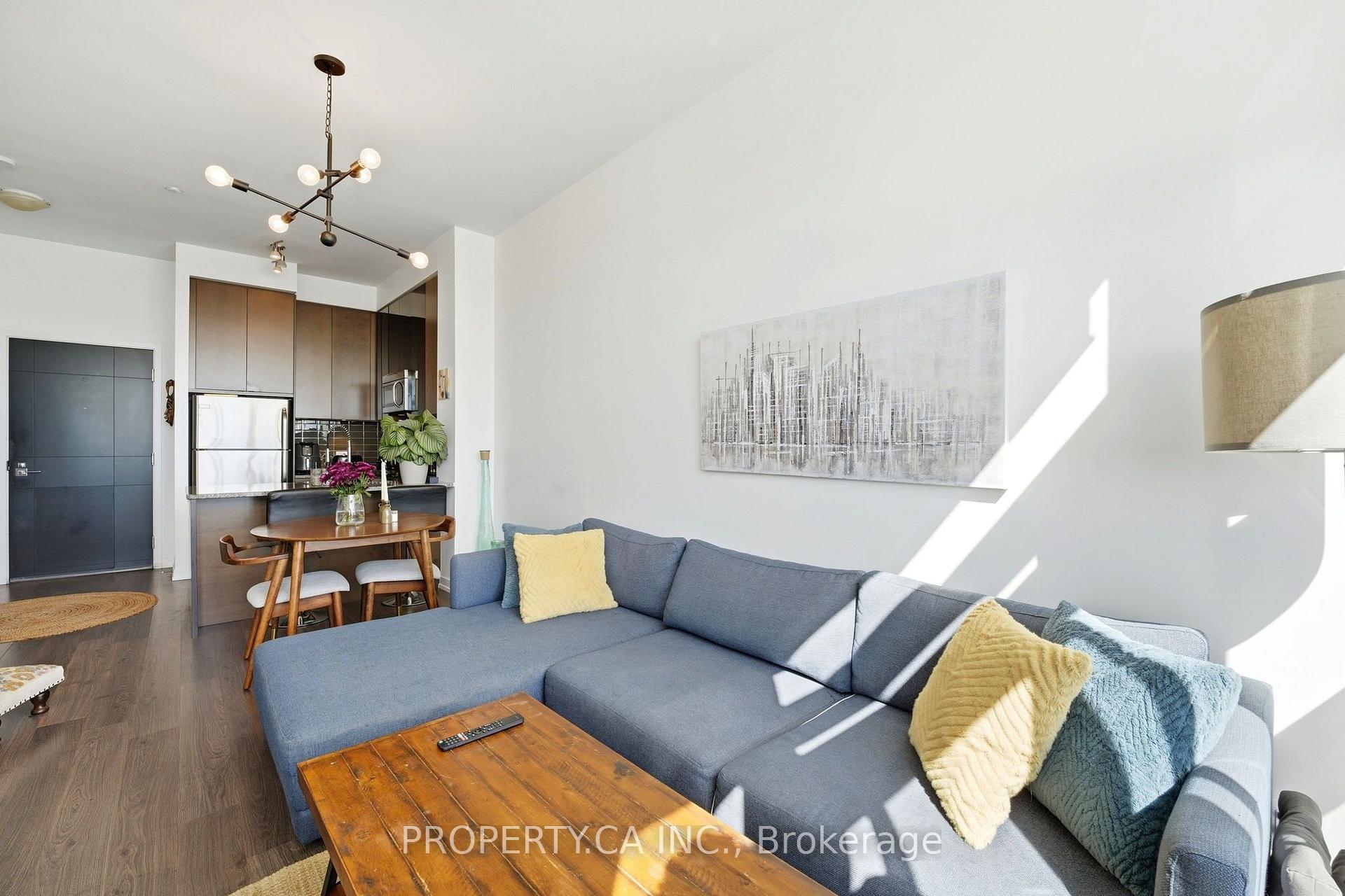 Photo 9 of Unit Ph3608, 89 Dunfield Avenue, Toronto, Mount Pleasant West — HOMEH