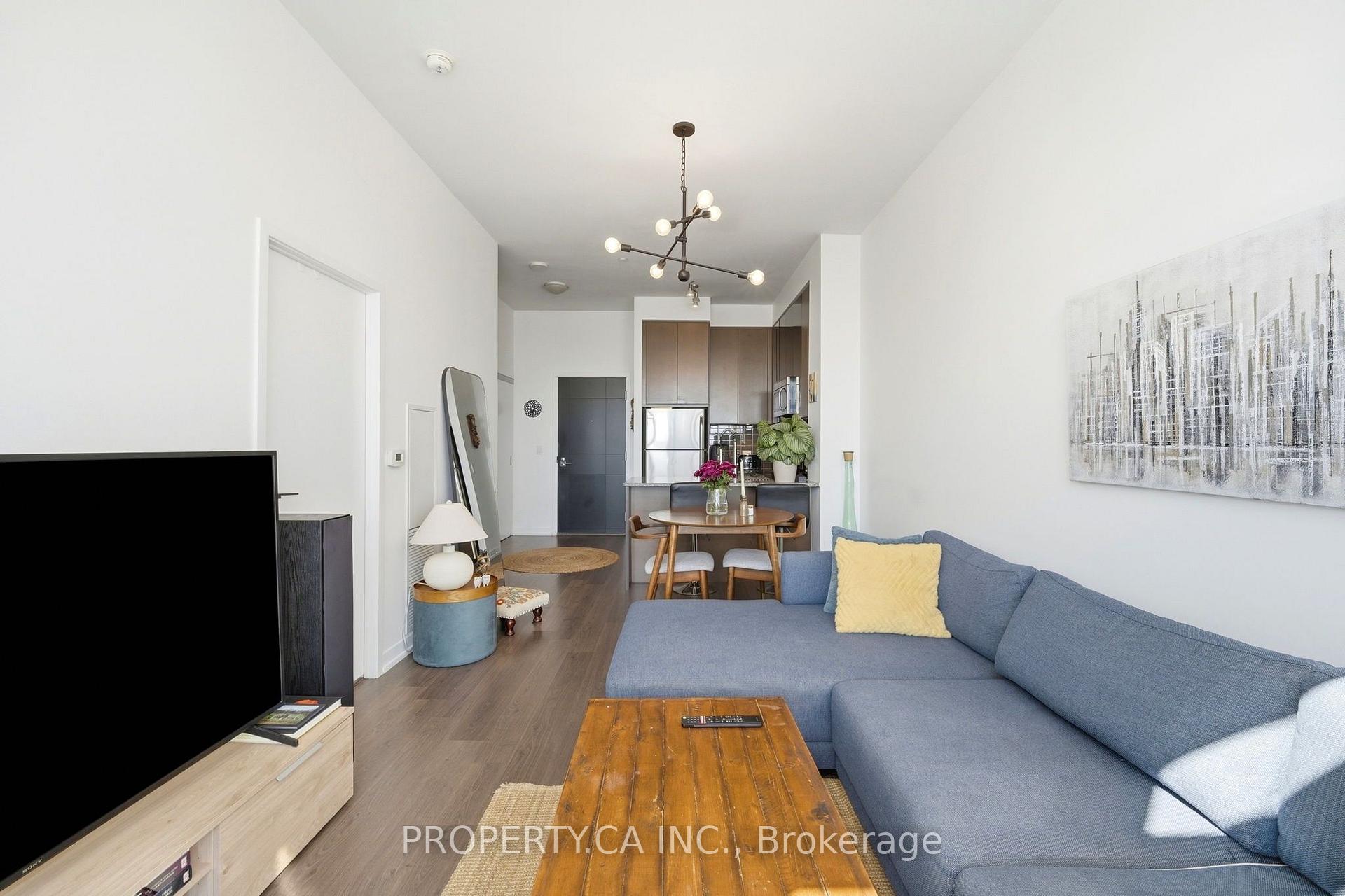 Photo 10 of Unit Ph3608, 89 Dunfield Avenue, Toronto, Mount Pleasant West — HOMEH