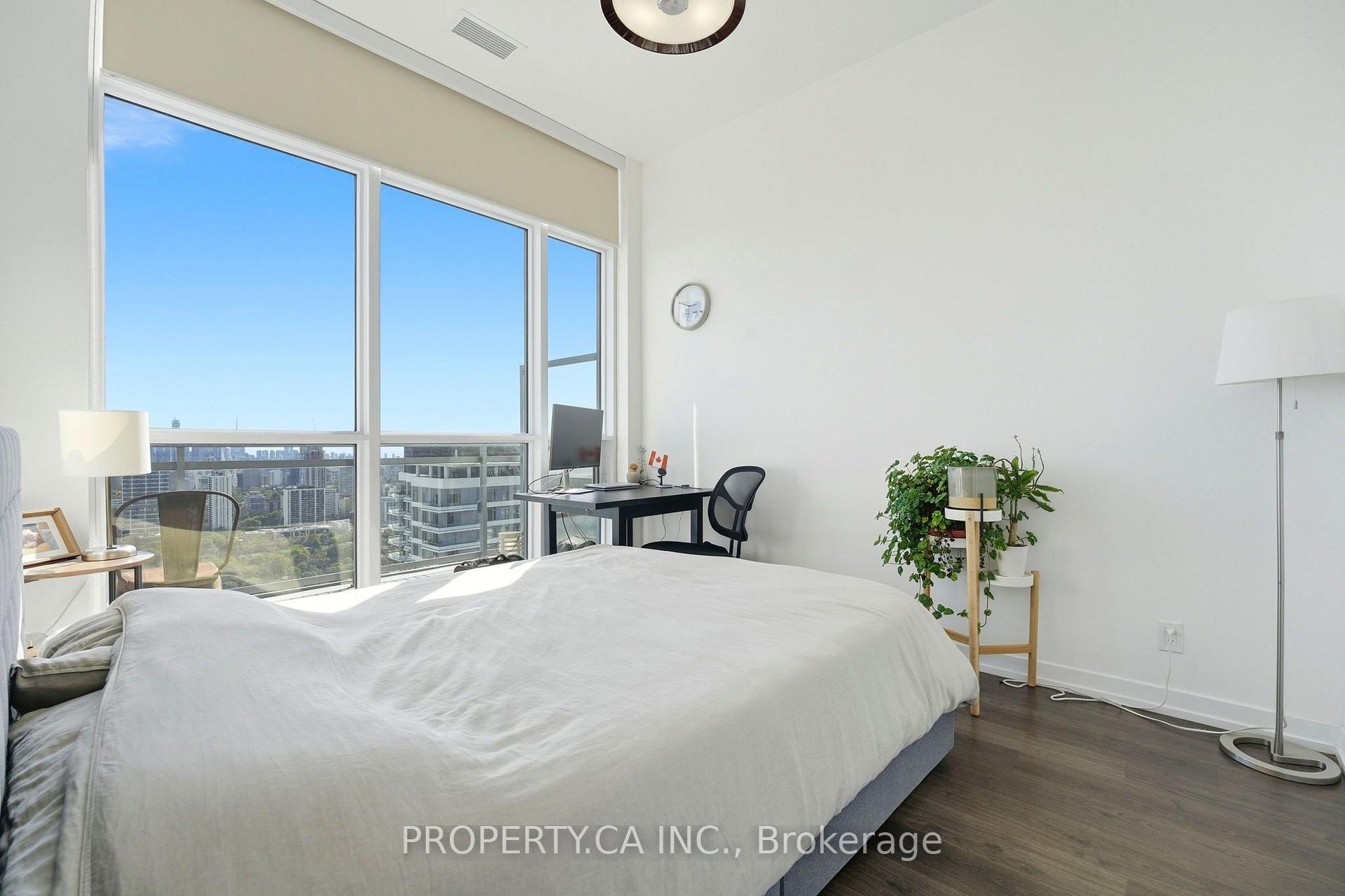 Photo 17 of Unit Ph3608, 89 Dunfield Avenue, Toronto, Mount Pleasant West — HOMEH