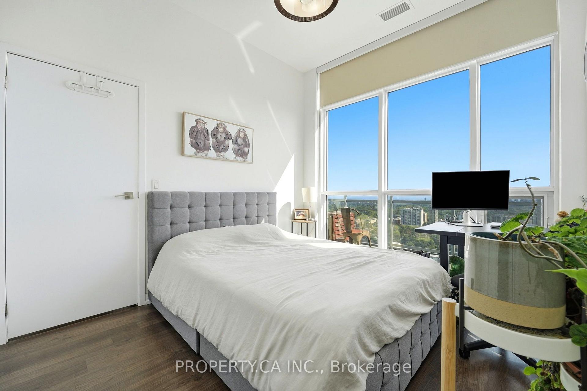 Photo 18 of Unit Ph3608, 89 Dunfield Avenue, Toronto, Mount Pleasant West — HOMEH