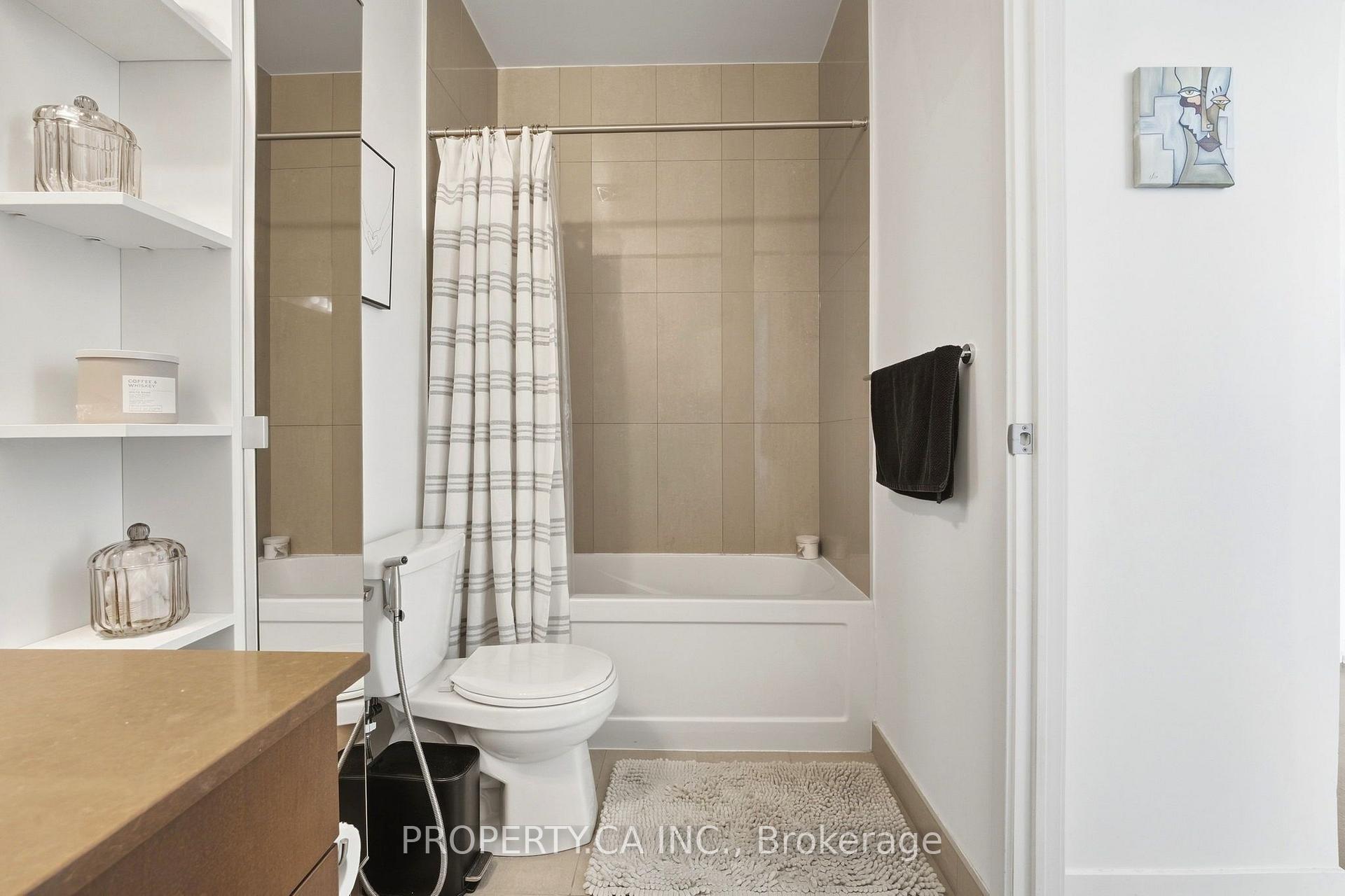 Photo 20 of Unit Ph3608, 89 Dunfield Avenue, Toronto, Mount Pleasant West — HOMEH