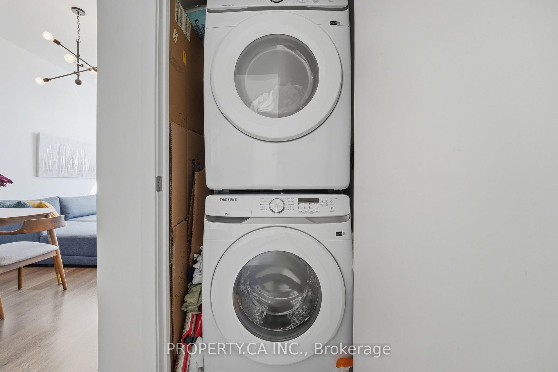 Photo 21 of Unit Ph3608, 89 Dunfield Avenue, Toronto, Mount Pleasant West — HOMEH