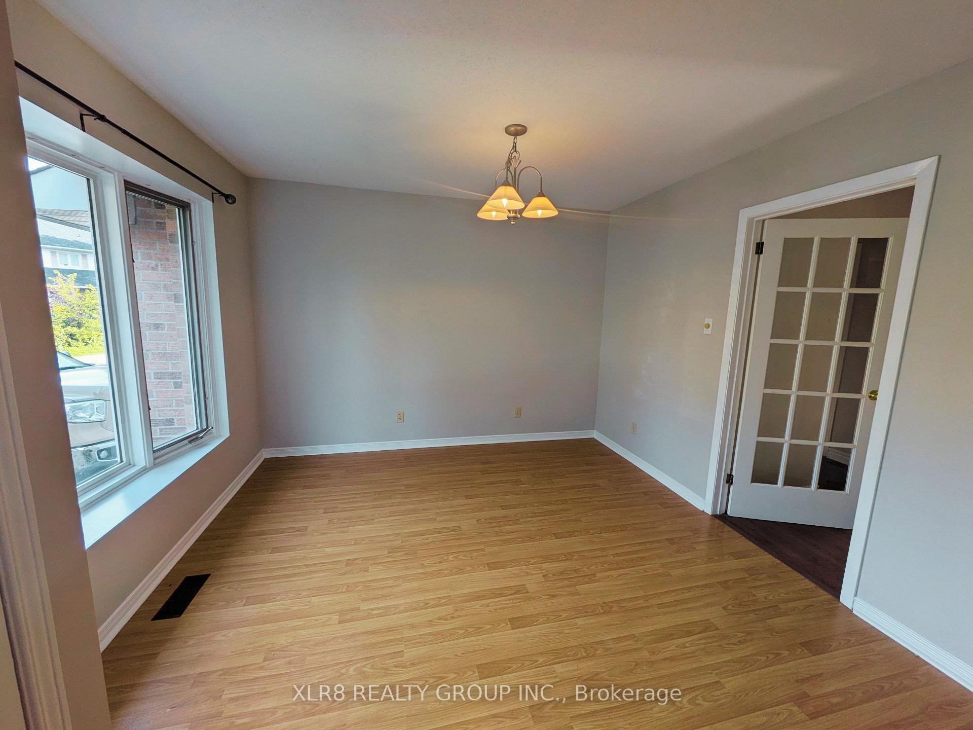 Photo 6 of 12 John Sidney Crescent, Ottawa, Stittsville (South) — HOMEH