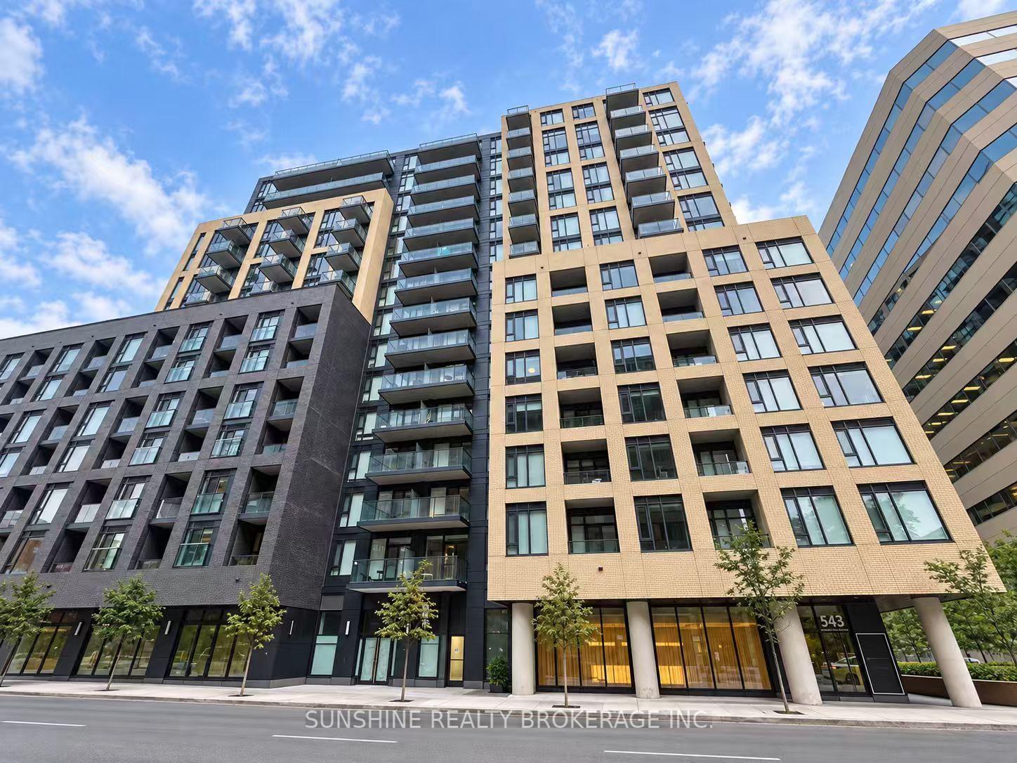 Front of Unit 926, 543 Richmond Street W