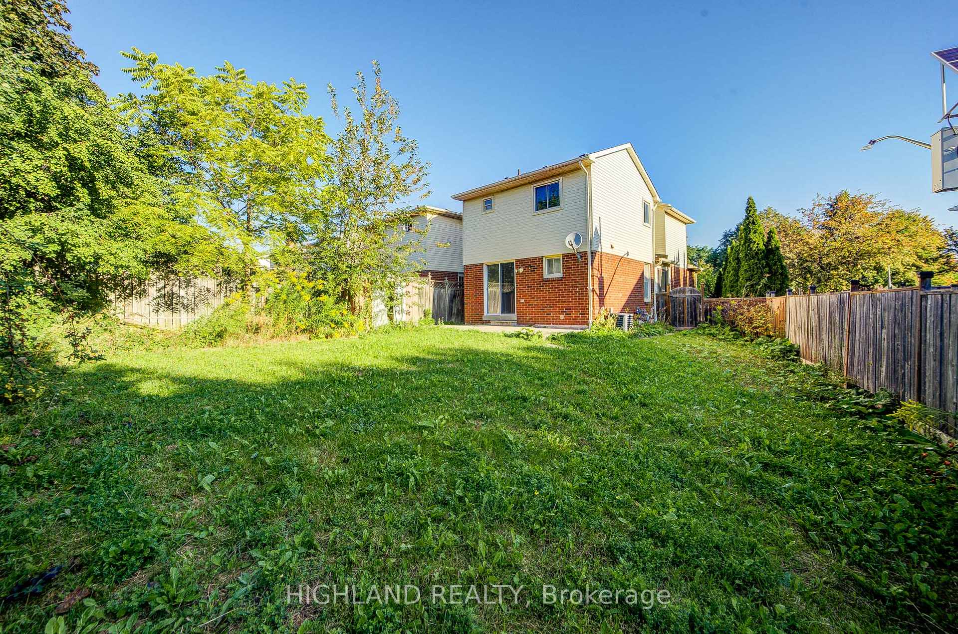 Photo 26 of 2032 Glenada Crescent, Oakville, Wedgewood Creek — HOMEH
