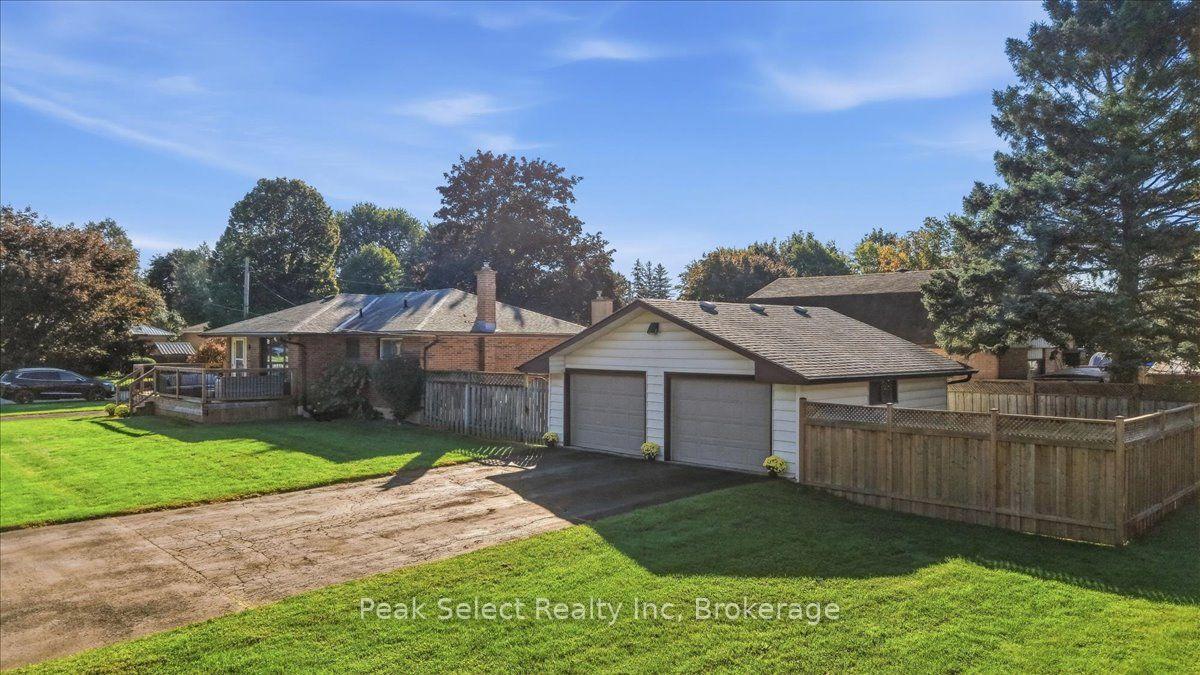 Photo 2 of 207 Byron Street, Zorra, Thamesford — HOMEH