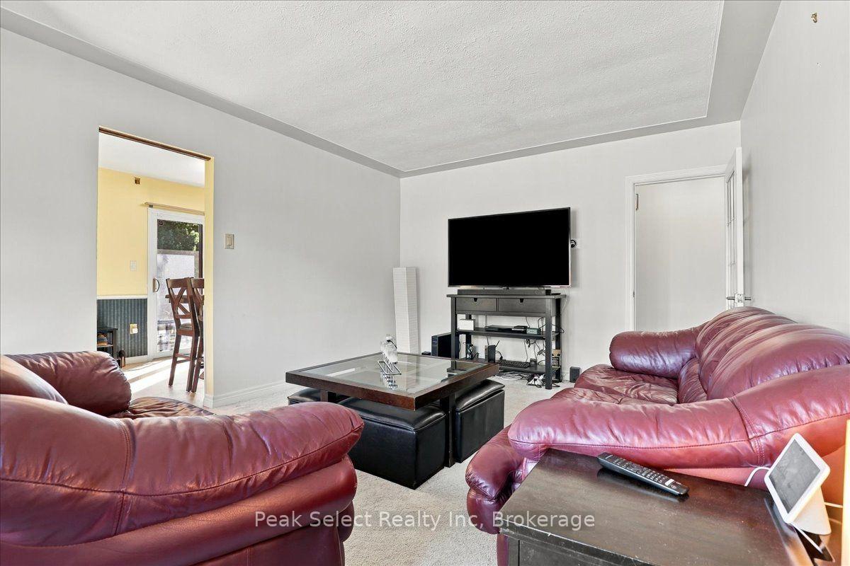 Photo 15 of 207 Byron Street, Zorra, Thamesford — HOMEH