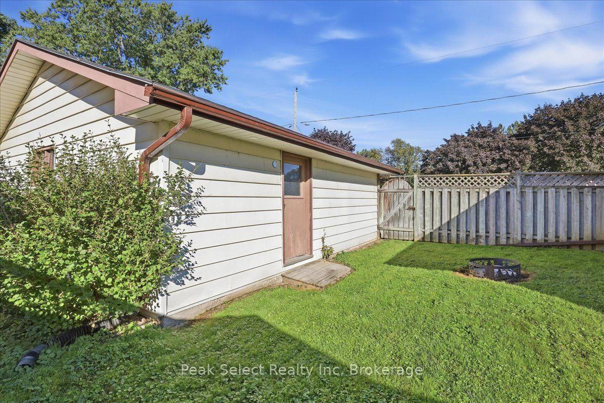 Photo 50 of 207 Byron Street, Zorra, Thamesford — HOMEH