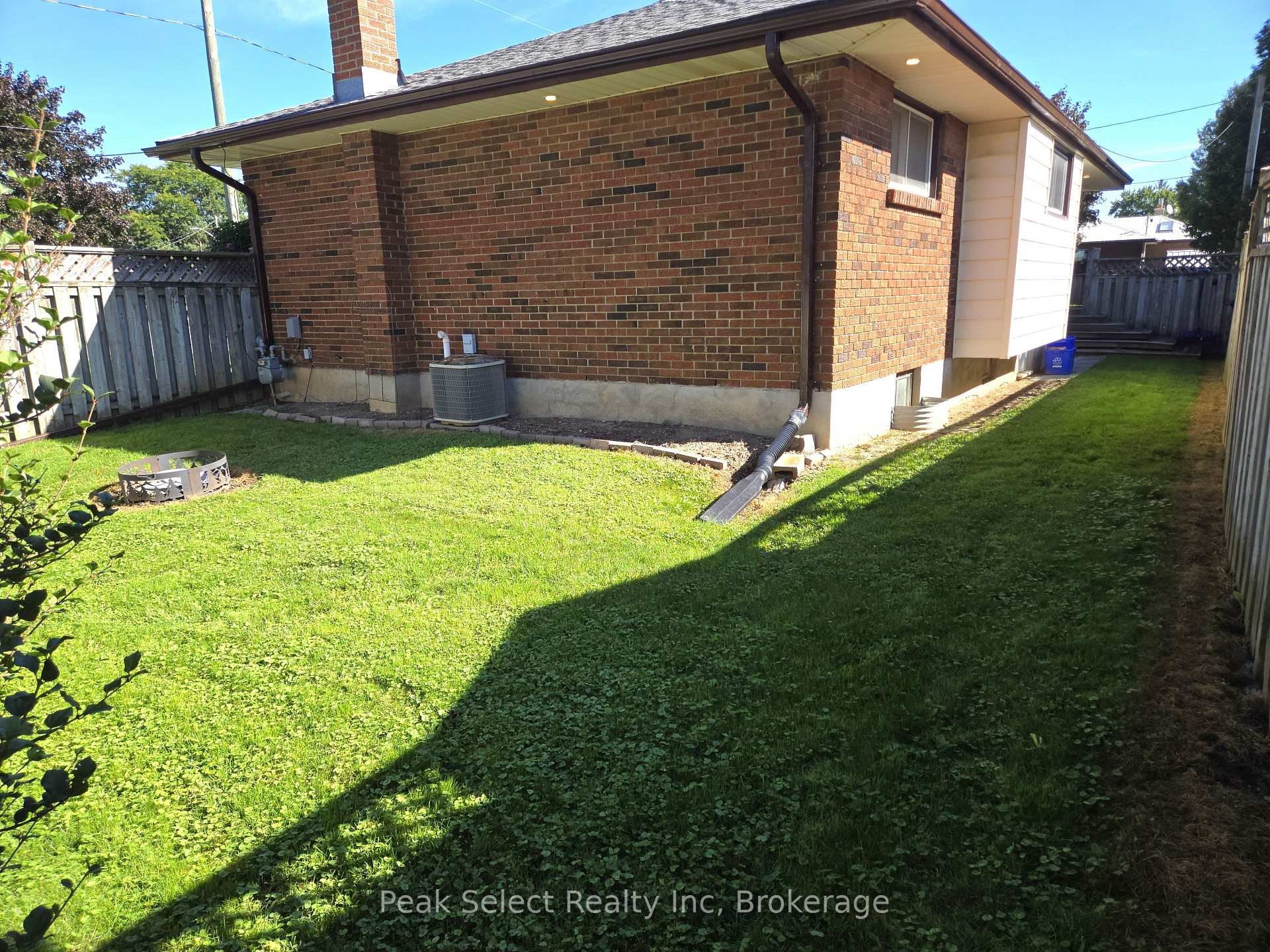 Photo 54 of 207 Byron Street, Zorra, Thamesford — HOMEH