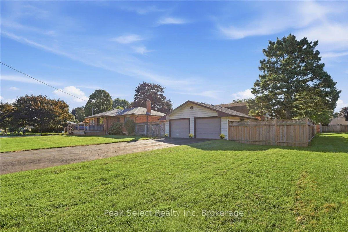 Photo 4 of 207 Byron Street, Zorra, Thamesford — HOMEH